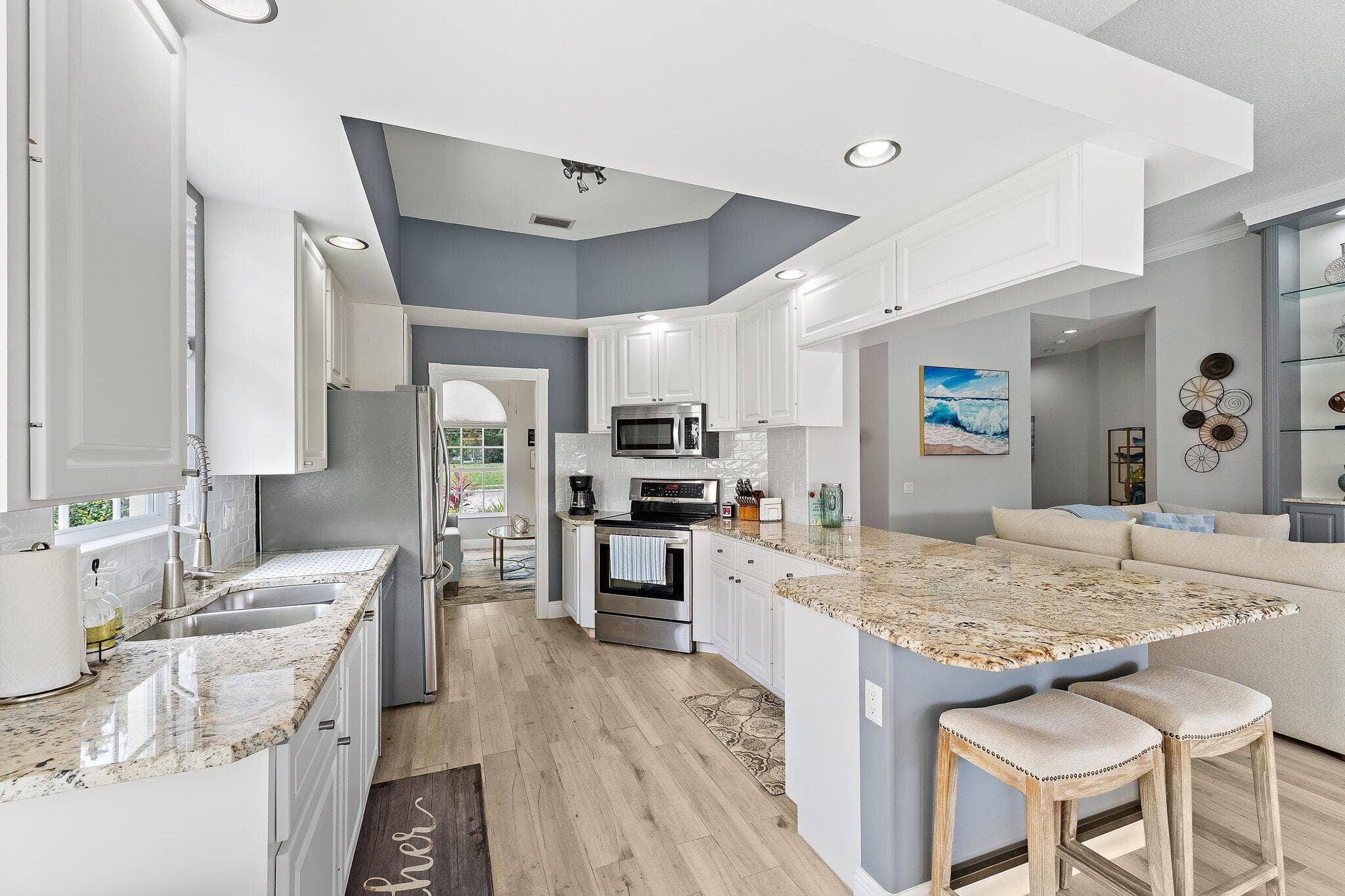 102 Euphrates Circle, Palm Beach Gardens, FL 33410 — photo 17 of 58