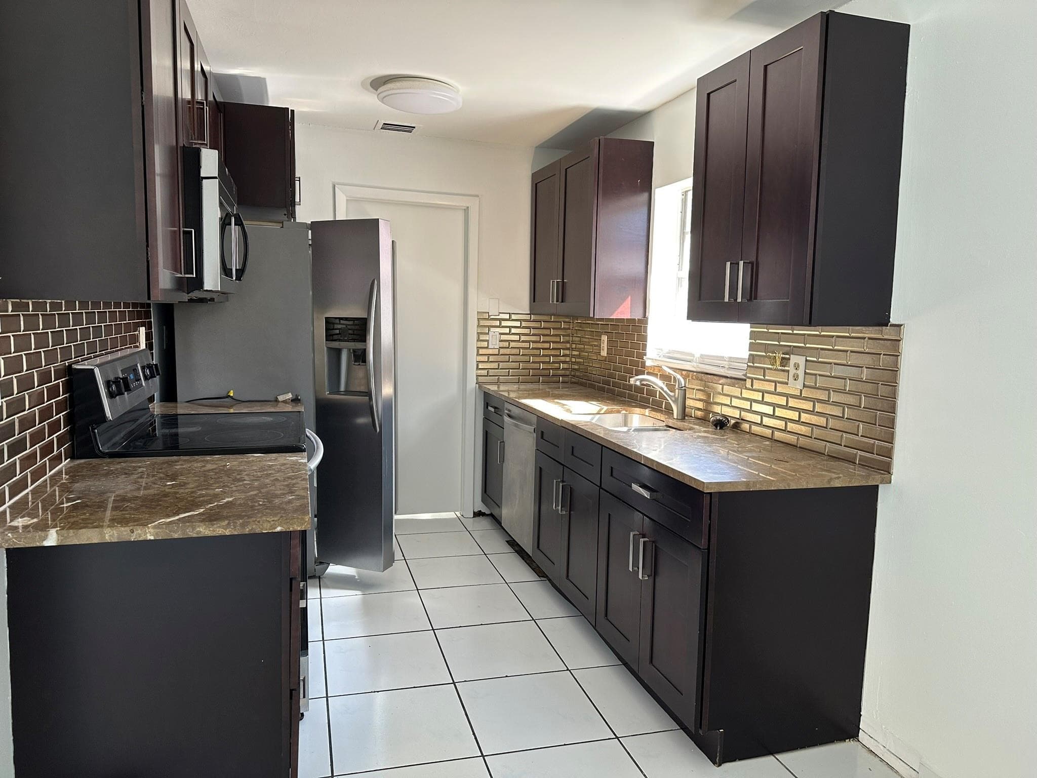 1705 Adams Street 1705, Hollywood, FL 33020 — photo 2 of 28
