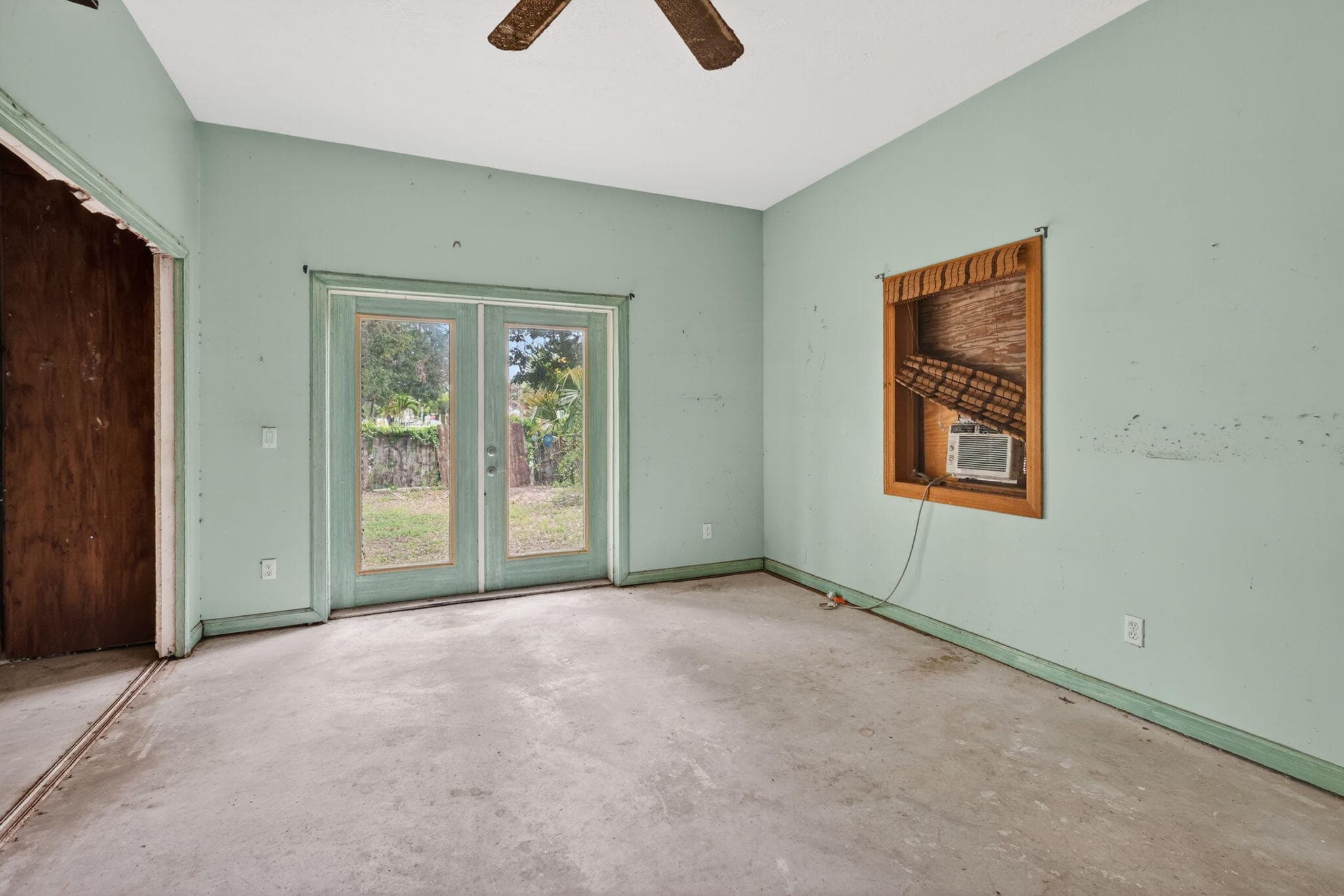 968 NE Kubin Avenue, Jensen Beach, FL 34957 — photo 14 of 31
