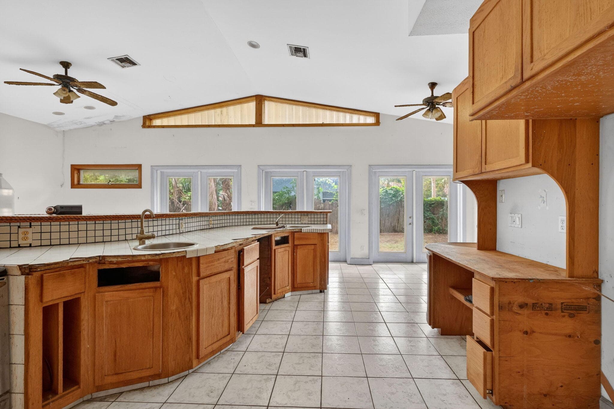 968 NE Kubin Avenue, Jensen Beach, FL 34957 — photo 6 of 31