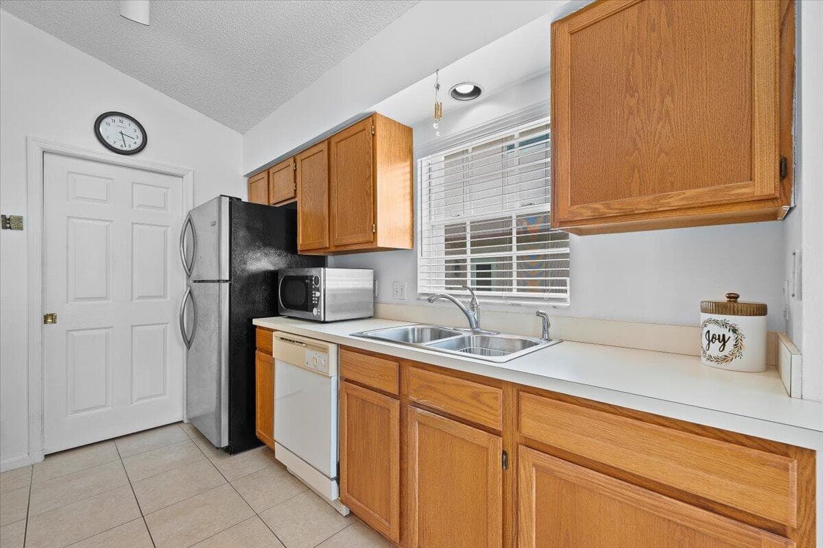 6397 Garrett Street, Jupiter, FL 33458 — photo 15 of 40