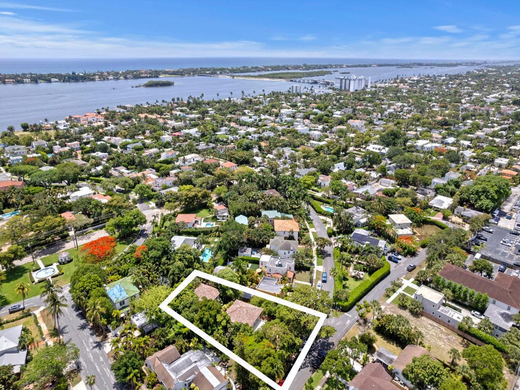 333 Marlborough Road, West Palm Beach, FL 33405 — photo 2 of 42