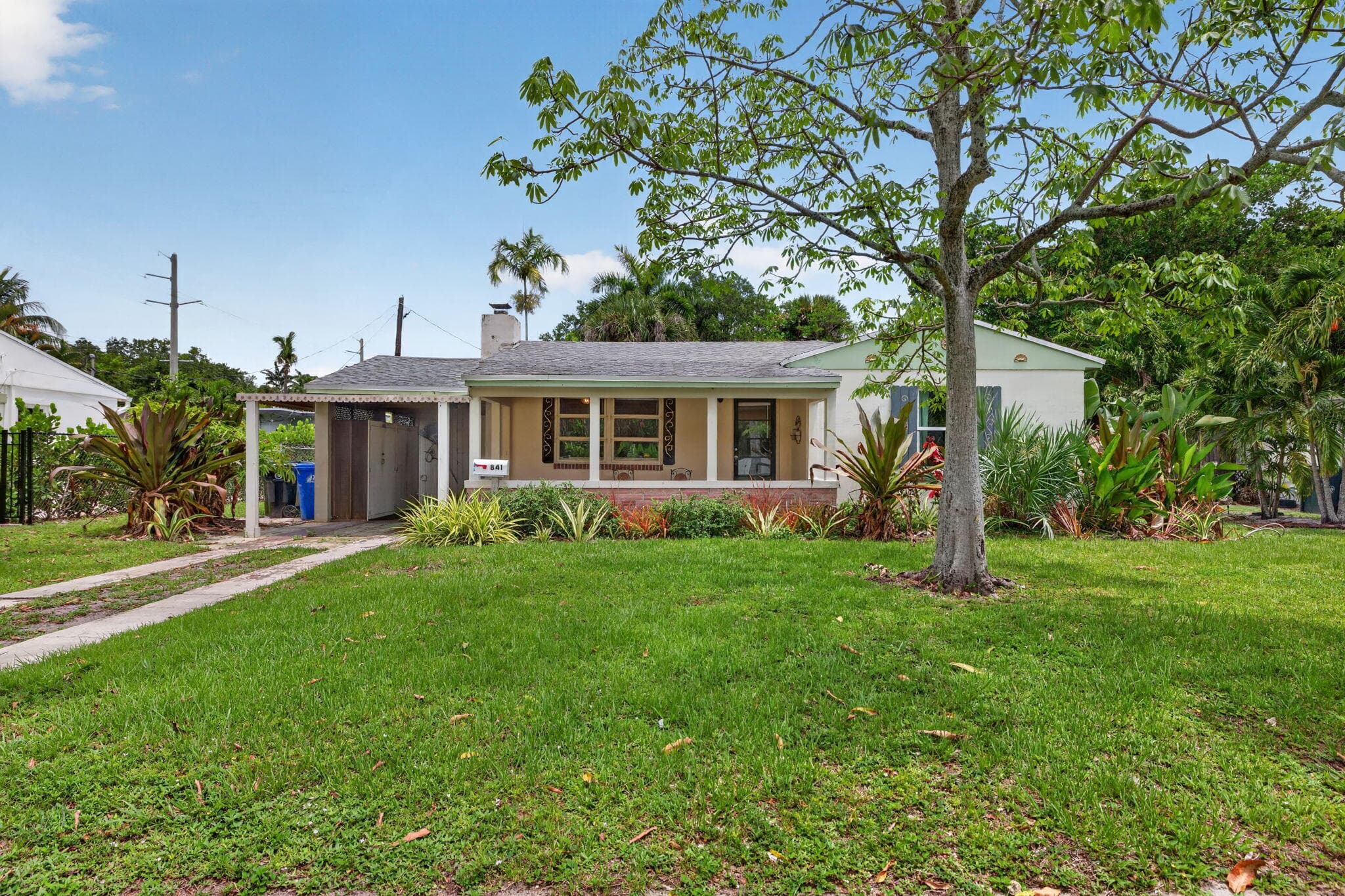 841 SW 18th Court, Fort Lauderdale, FL 33315 — photo 2 of 48