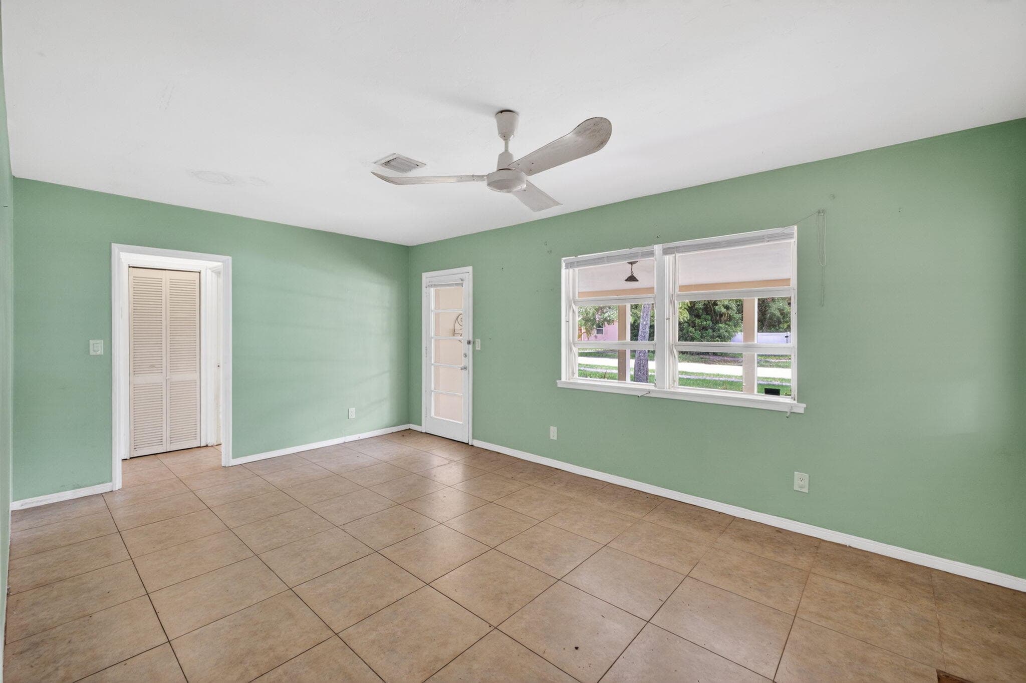 841 SW 18th Court, Fort Lauderdale, FL 33315 — photo 7 of 48