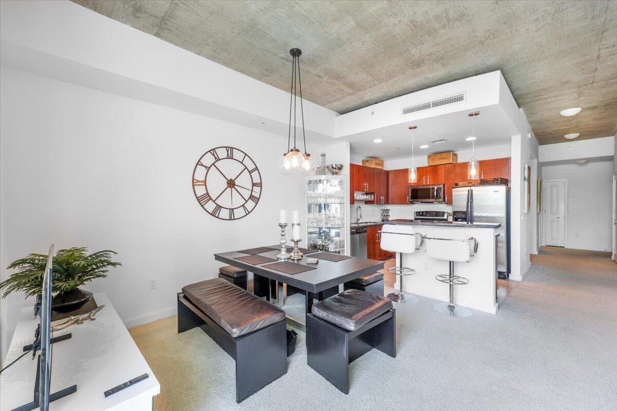 300 S Australian Avenue 717, West Palm Beach, FL 33401 — photo 7 of 40