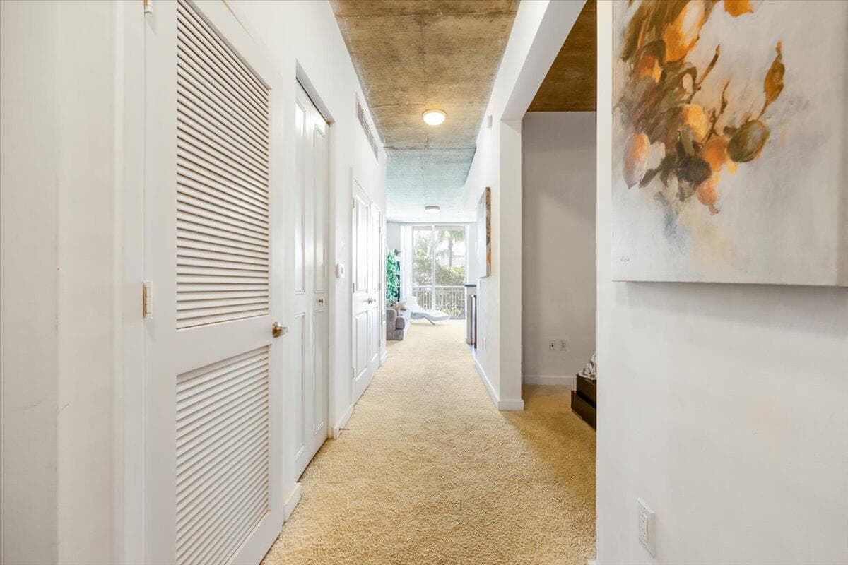 300 S Australian Avenue 717, West Palm Beach, FL 33401 — photo 18 of 40