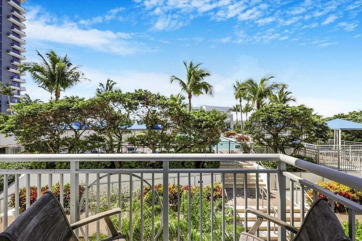 300 S Australian Avenue 717, West Palm Beach, FL 33401 — photo 19 of 40