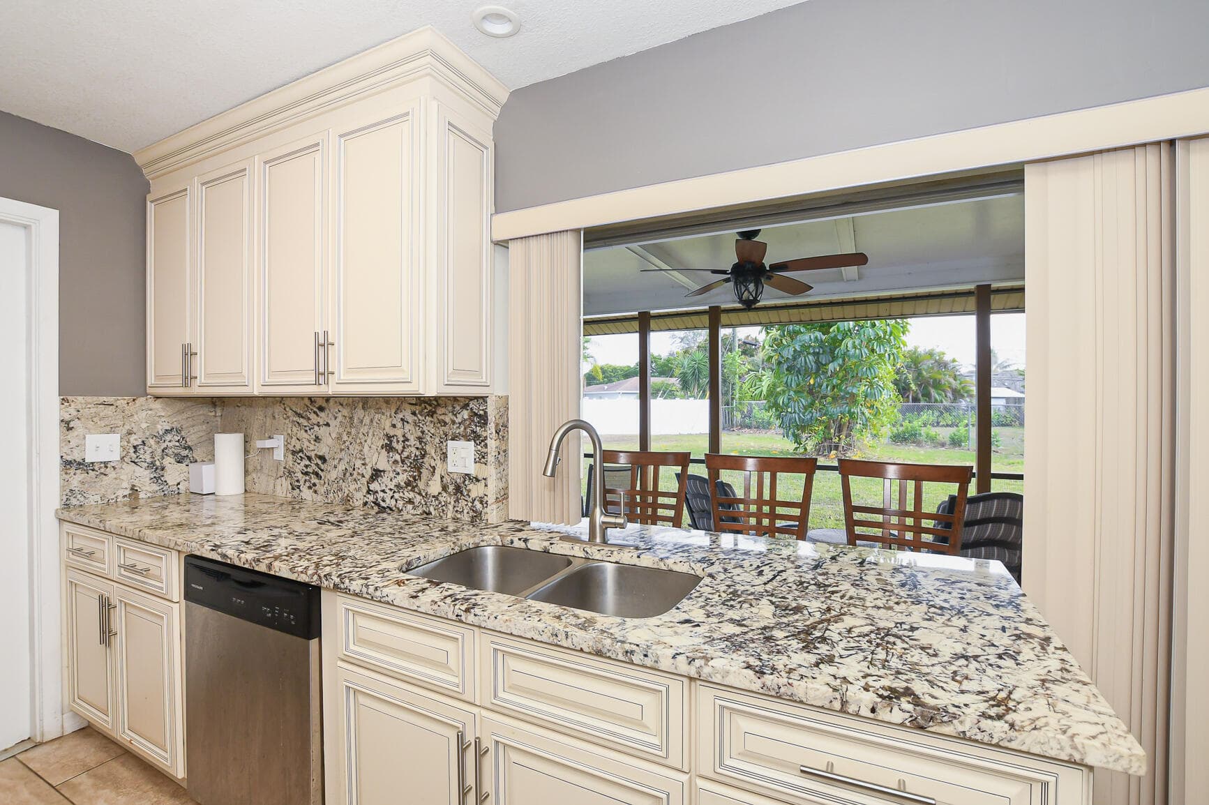610 NW Marion Avenue, Port St. Lucie, FL 34983 — photo 11 of 34