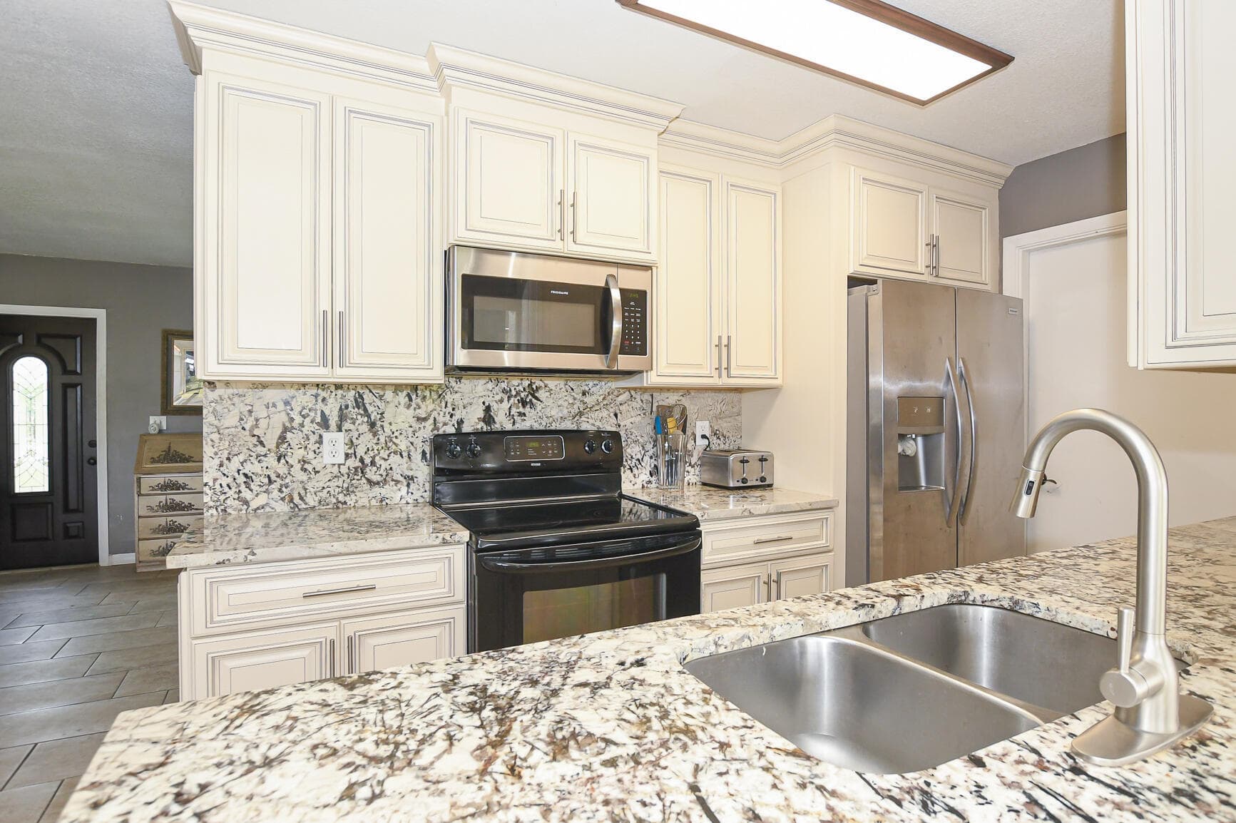 610 NW Marion Avenue, Port St. Lucie, FL 34983 — photo 12 of 34