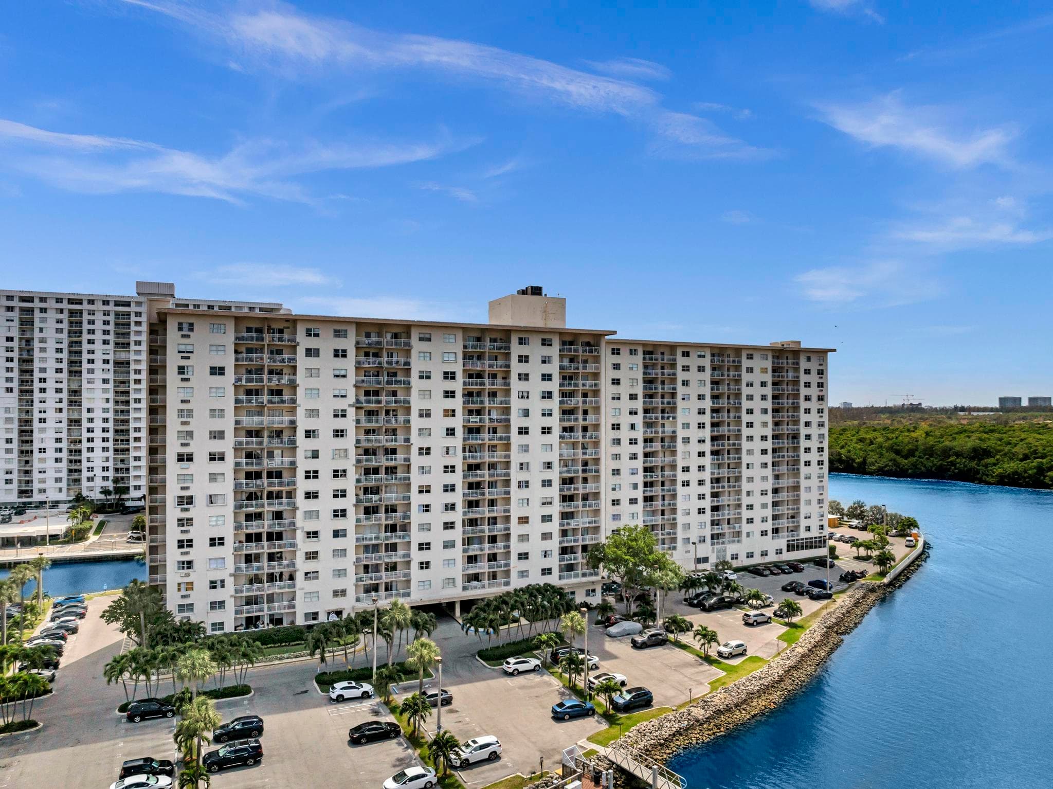 400 Kings Point Drive 1628, Sunny Isles Beach, FL 33160 — photo 9 of 39