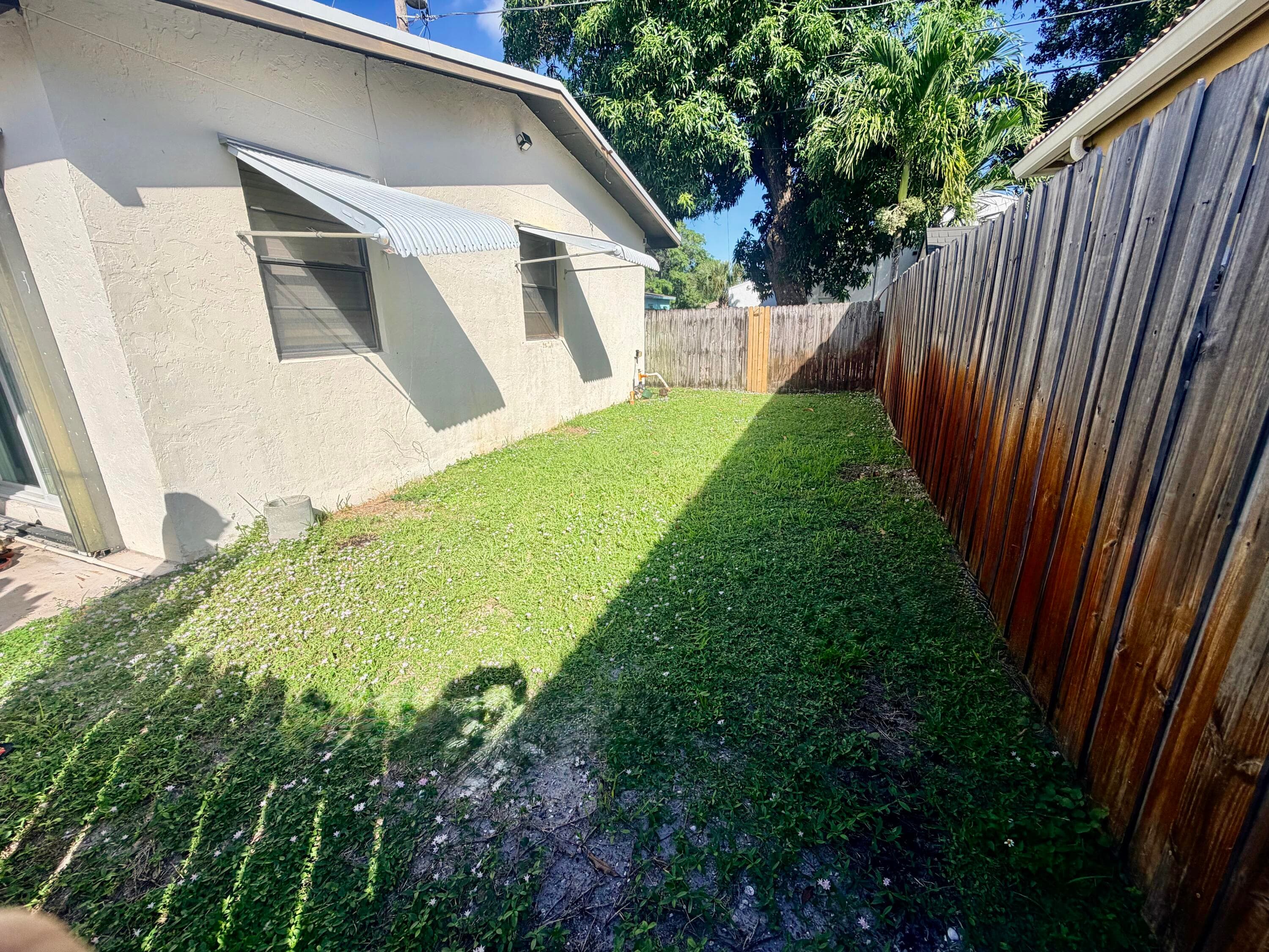 443 Wilder Street 1, West Palm Beach, FL 33405 — photo 12 of 15