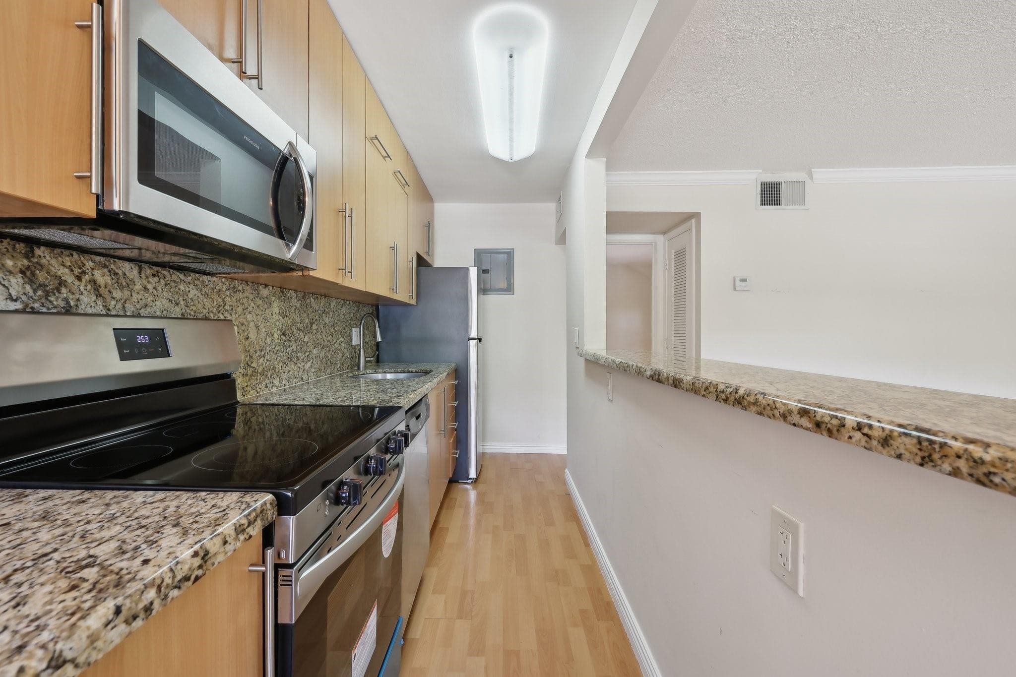1125 NE 16th Place 205, Fort Lauderdale, FL 33305 — photo 17 of 27