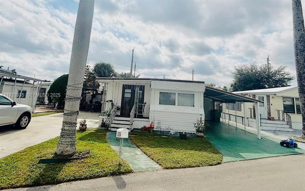 8564 SW 15th Court, Davie, FL 33324 — photo