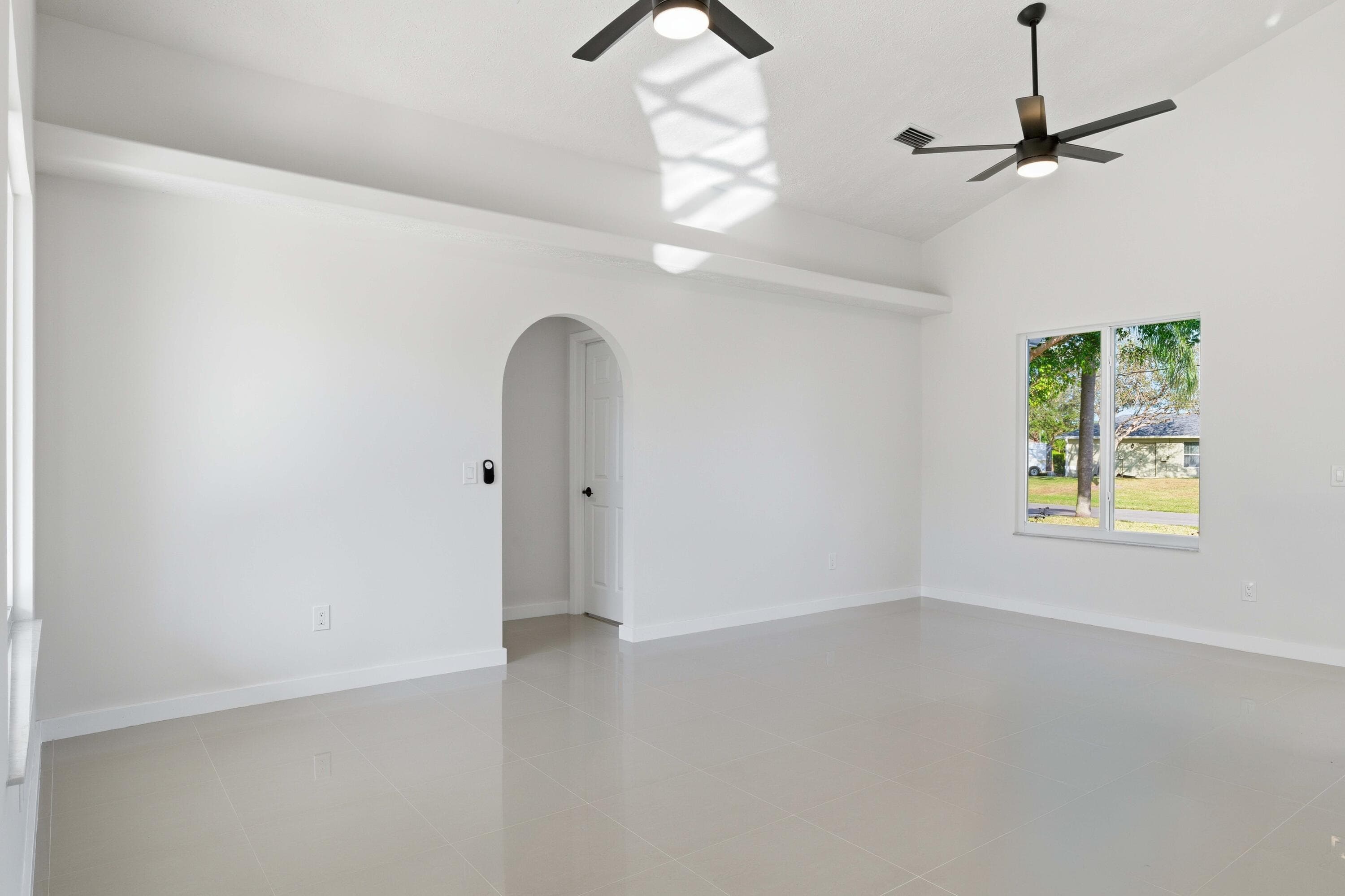 3031 SE Galt Circle, Port St. Lucie, FL 34984 — photo 9 of 38