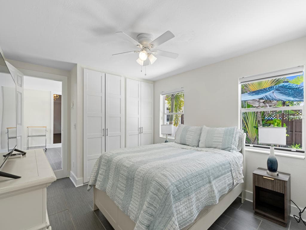 1615 N Lakeside Drive, Lake Worth Beach, FL 33460 — photo 16 of 25