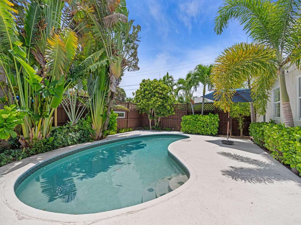 1615 N Lakeside Drive, Lake Worth Beach, FL 33460 — photo 21 of 25
