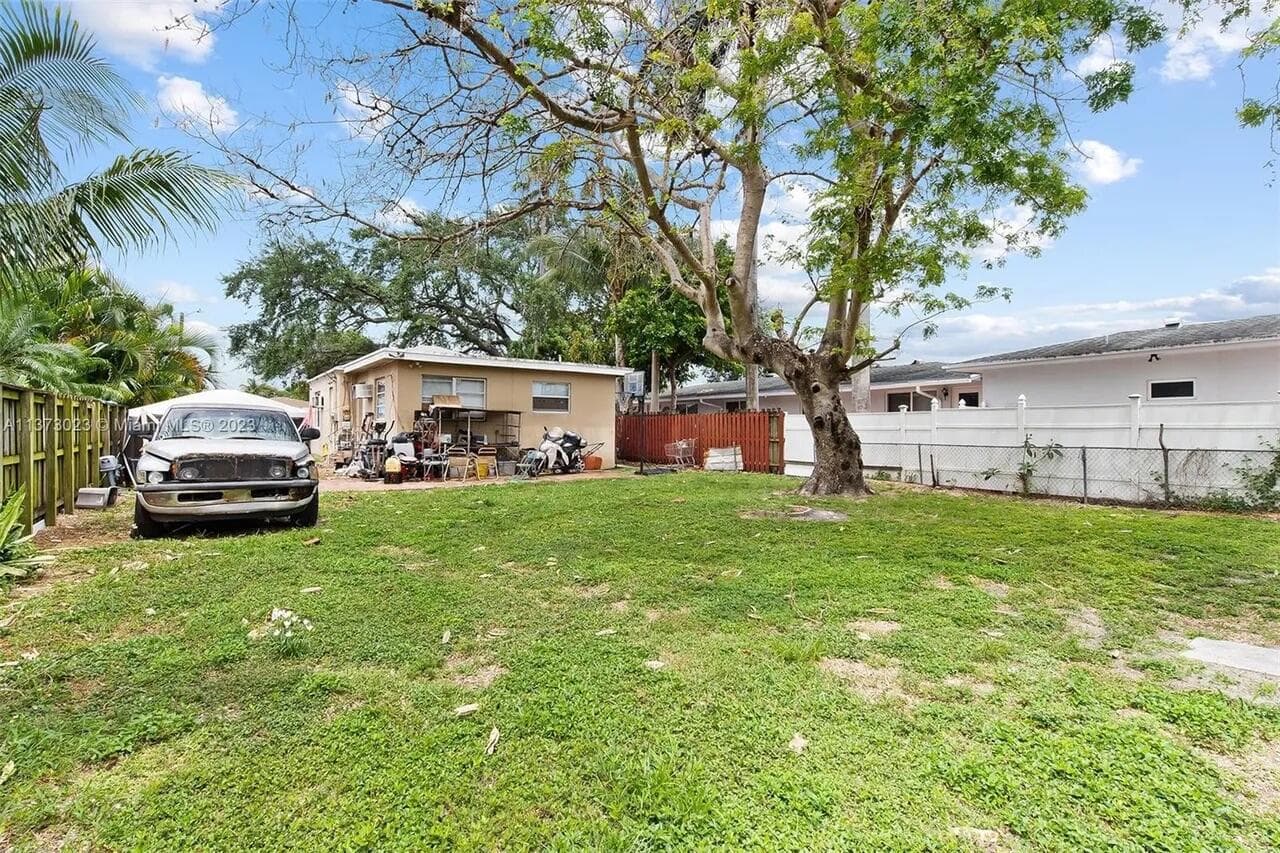 2434 Mckinley Street, Hollywood, FL 33020 — photo 1 of 4