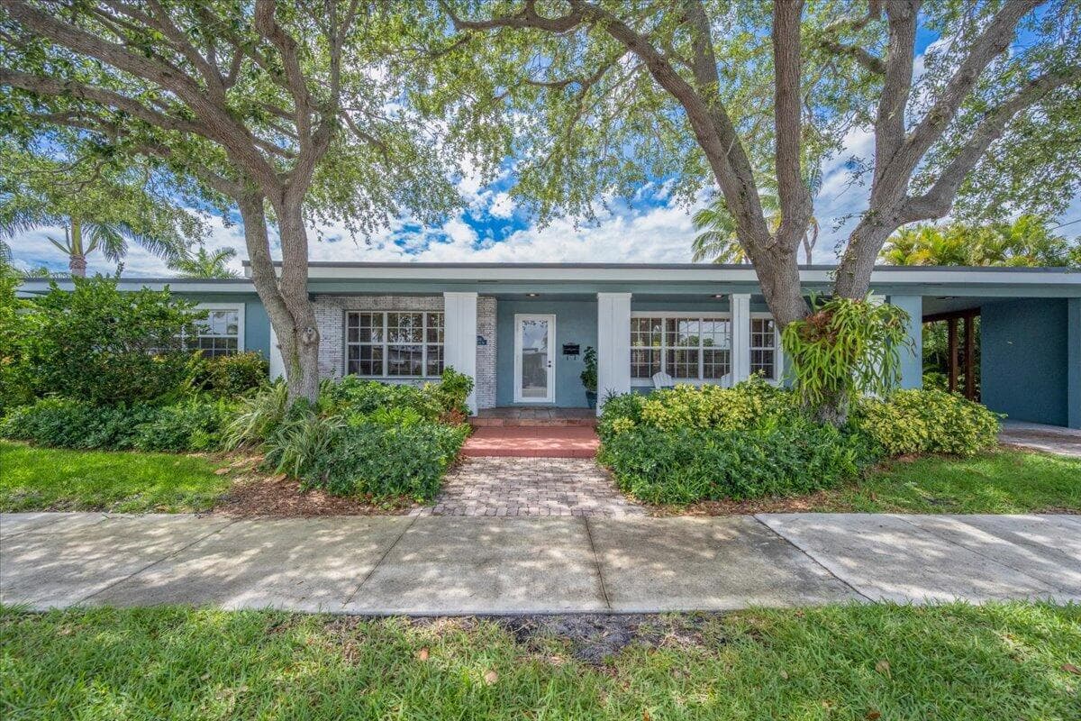 2201 N Lakeside Drive, Lake Worth Beach, FL 33460 — photo 1 of 29