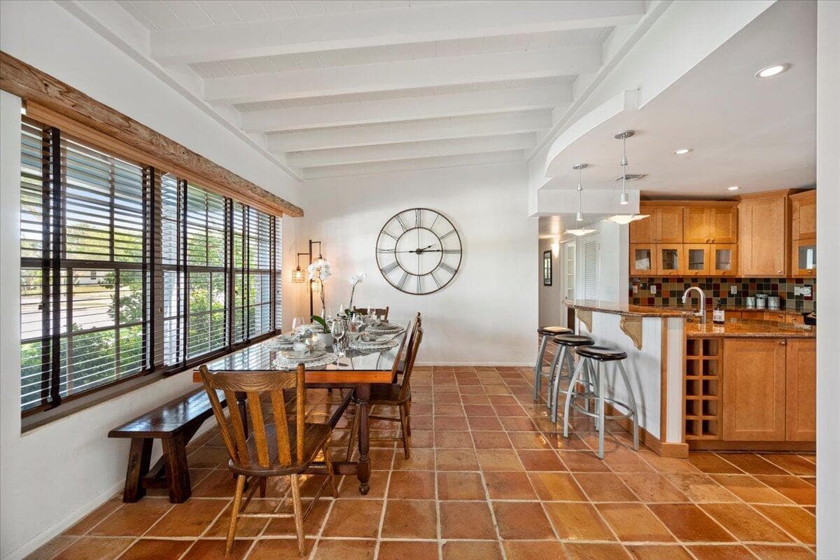2201 N Lakeside Drive, Lake Worth Beach, FL 33460 — photo 6 of 29