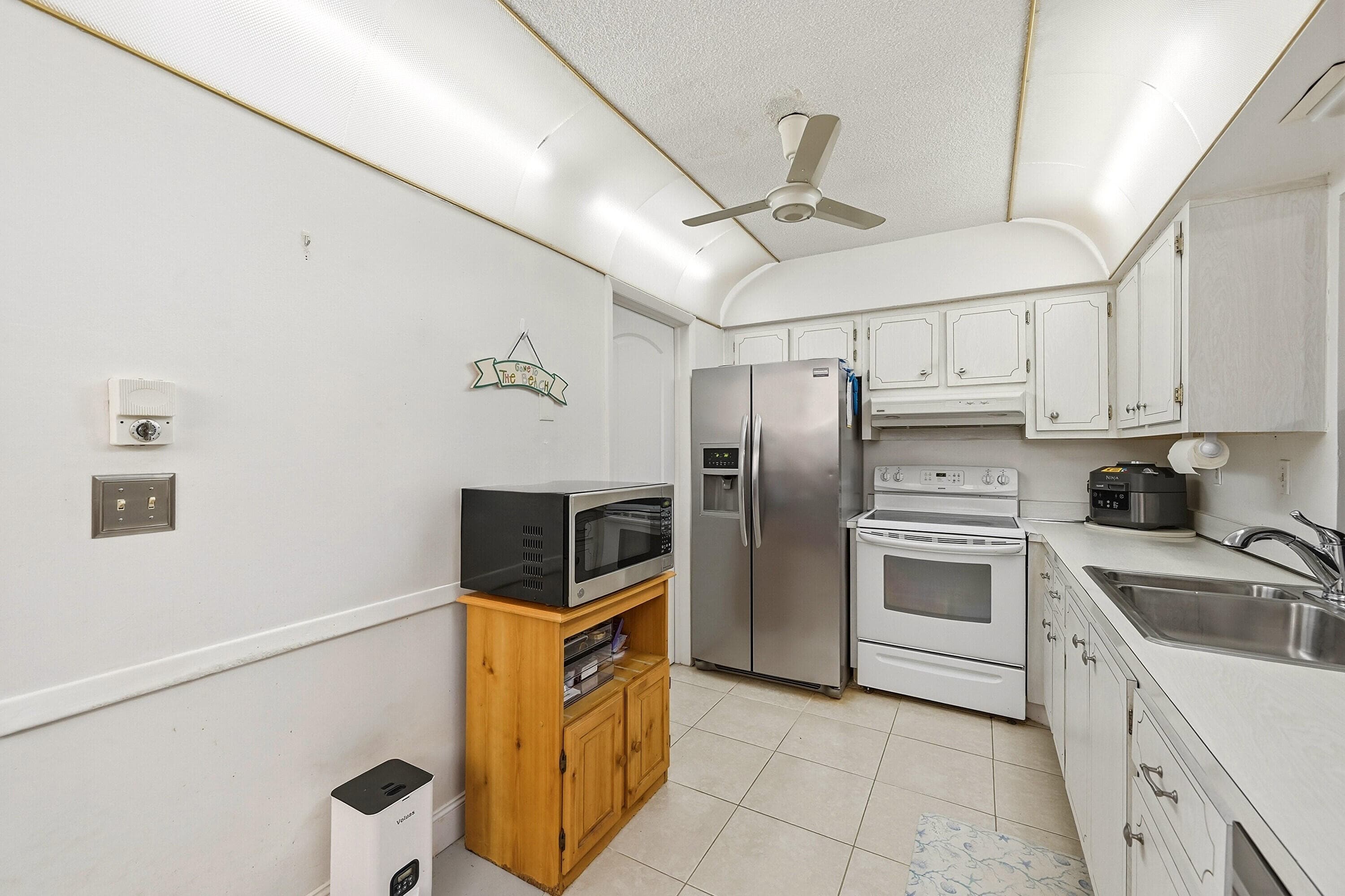 9505 NW 73rd Street, Tamarac, FL 33321 — photo 7 of 48