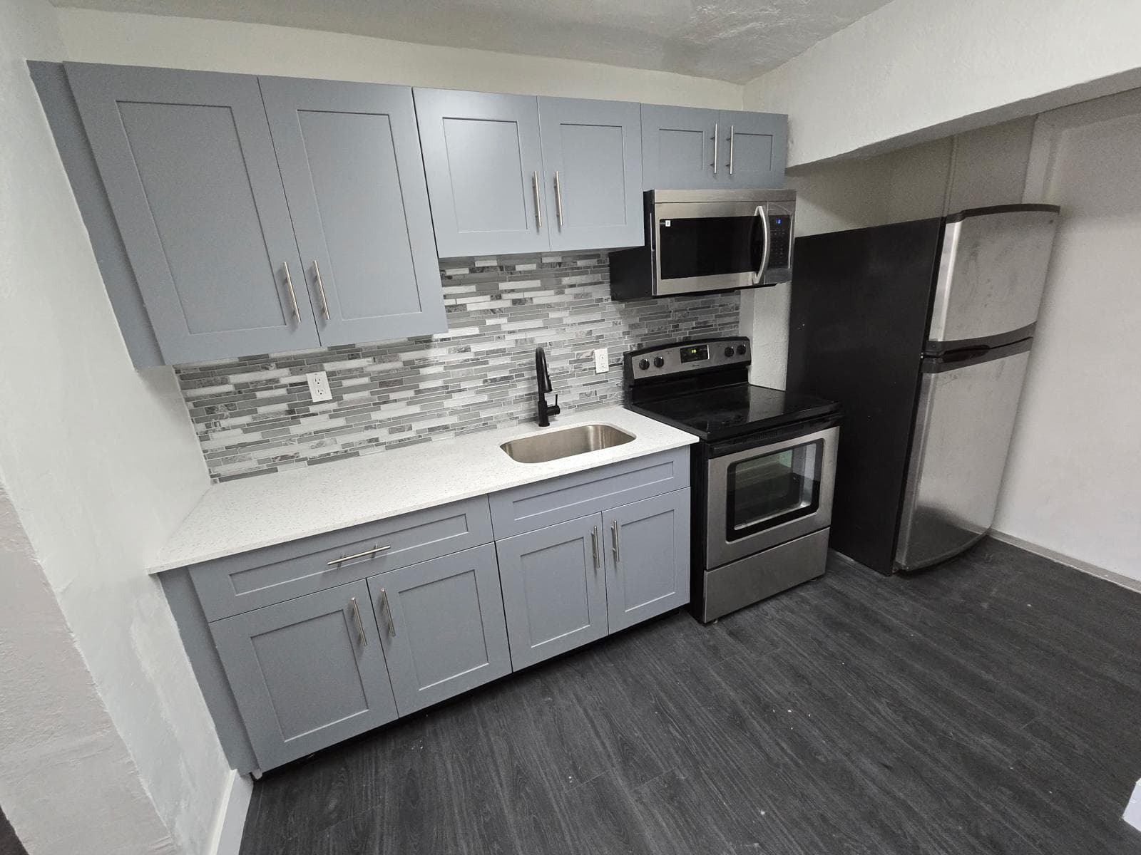 1201 NW 30th Avenue 1-4, Fort Lauderdale, FL 33311 — photo 1 of 3
