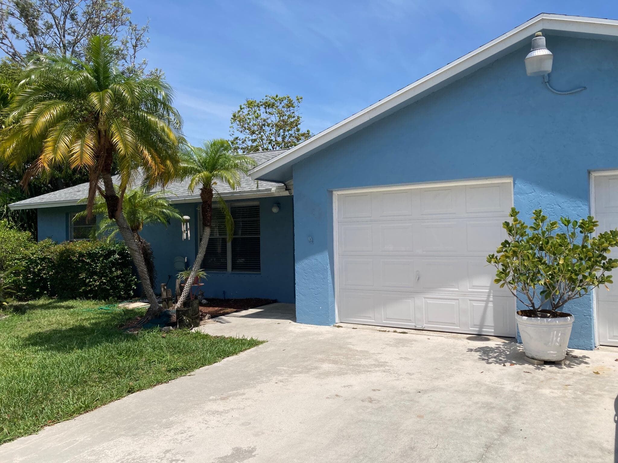 9627 SE Crest Court, Hobe Sound, FL 33455 — photo 1 of 28