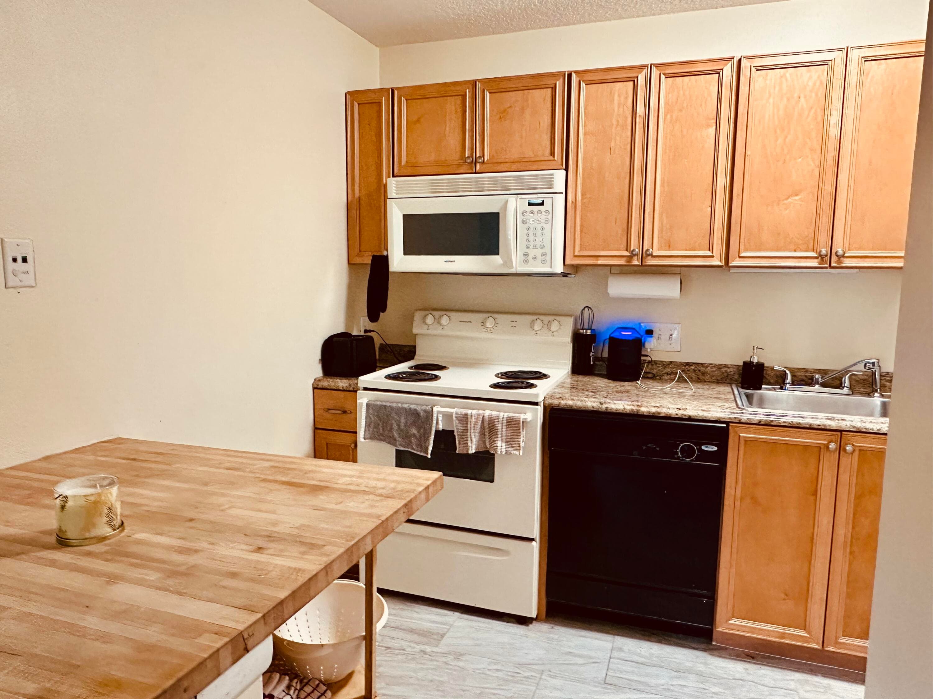 225 S Tropical Trail 705, Merritt Island, FL 32952 — photo 4 of 51