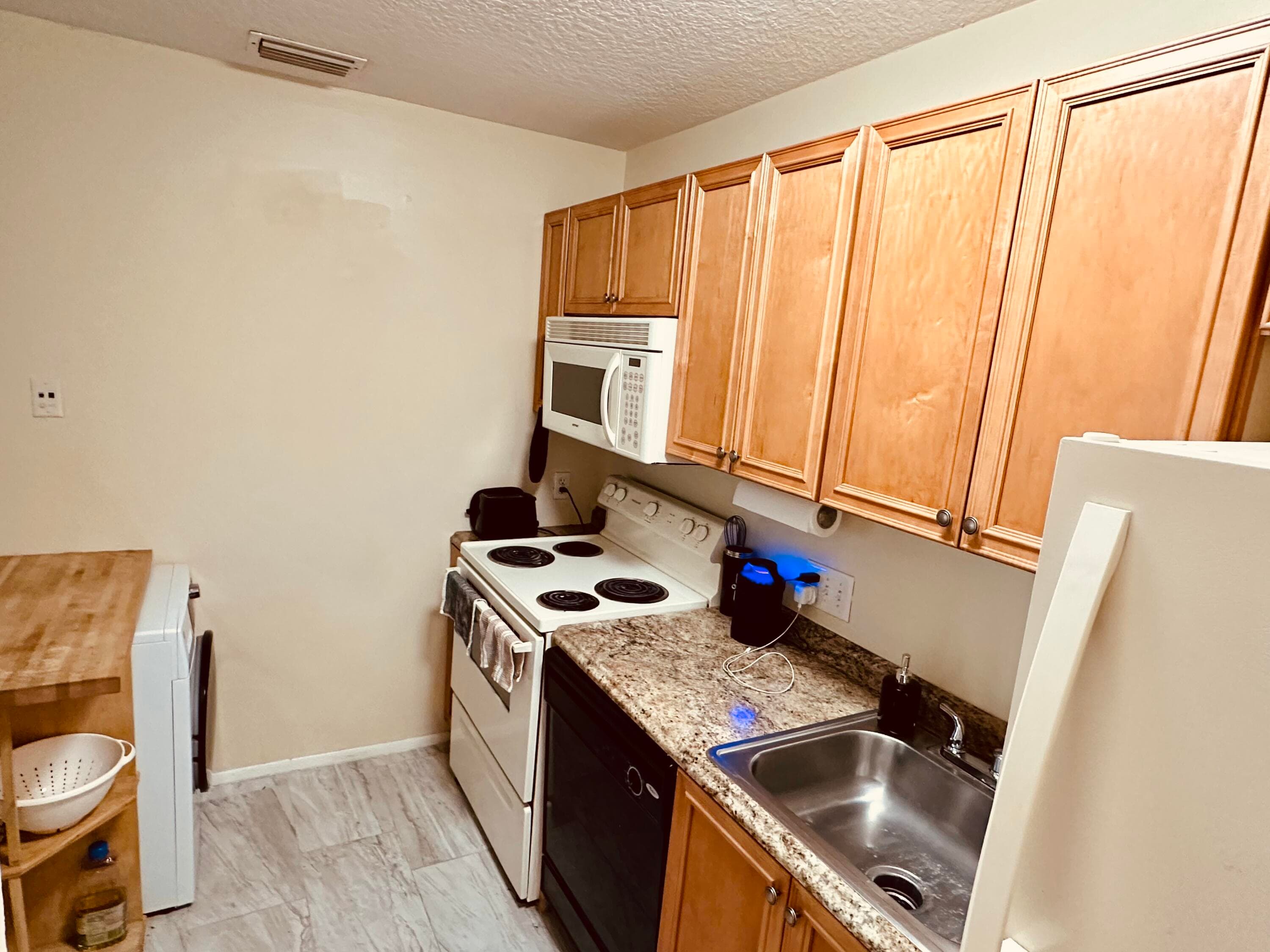 225 S Tropical Trail 705, Merritt Island, FL 32952 — photo 6 of 51
