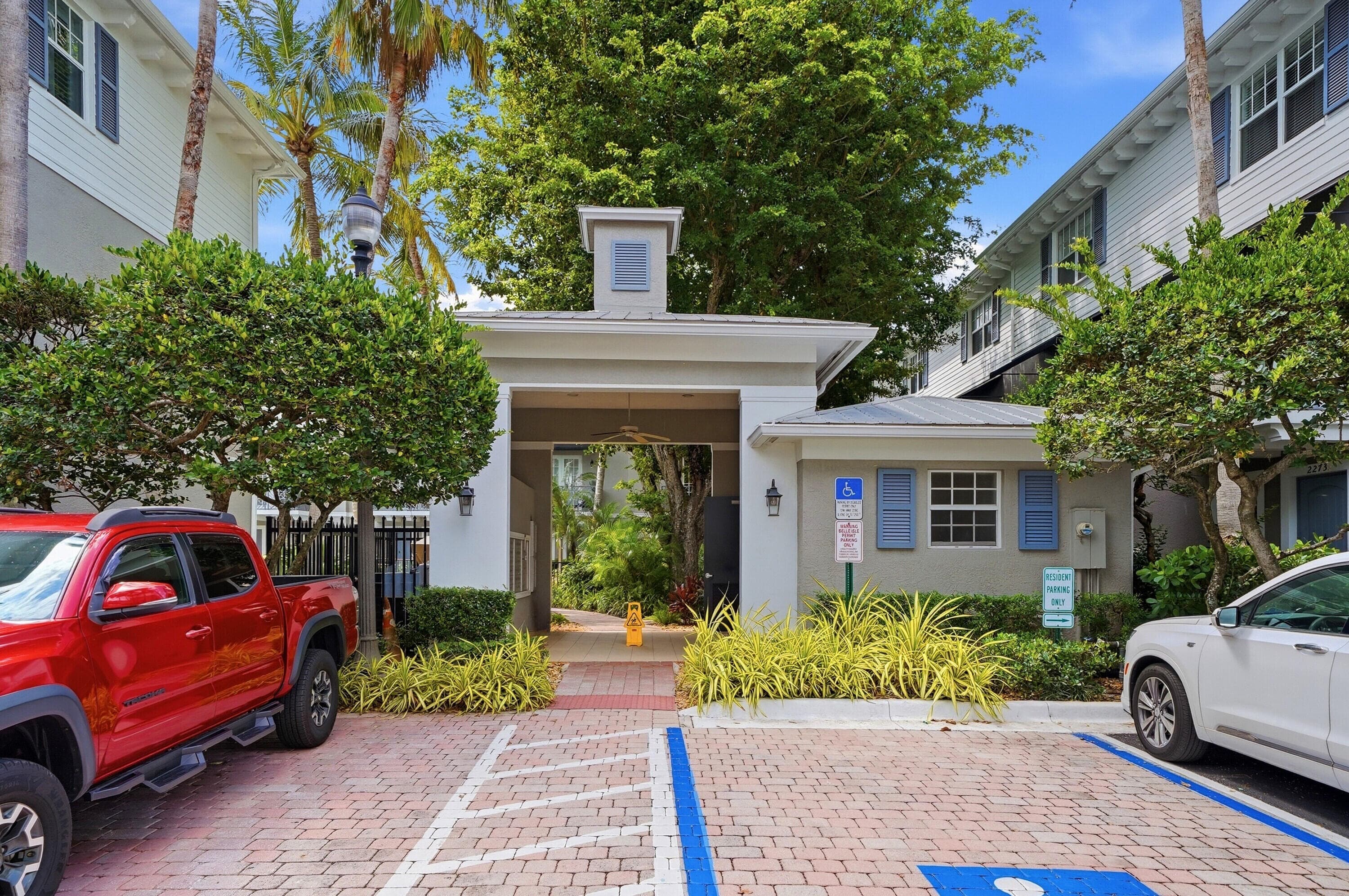 2265 NE 9th Avenue, Wilton Manors, FL 33305 — photo 46 of 50
