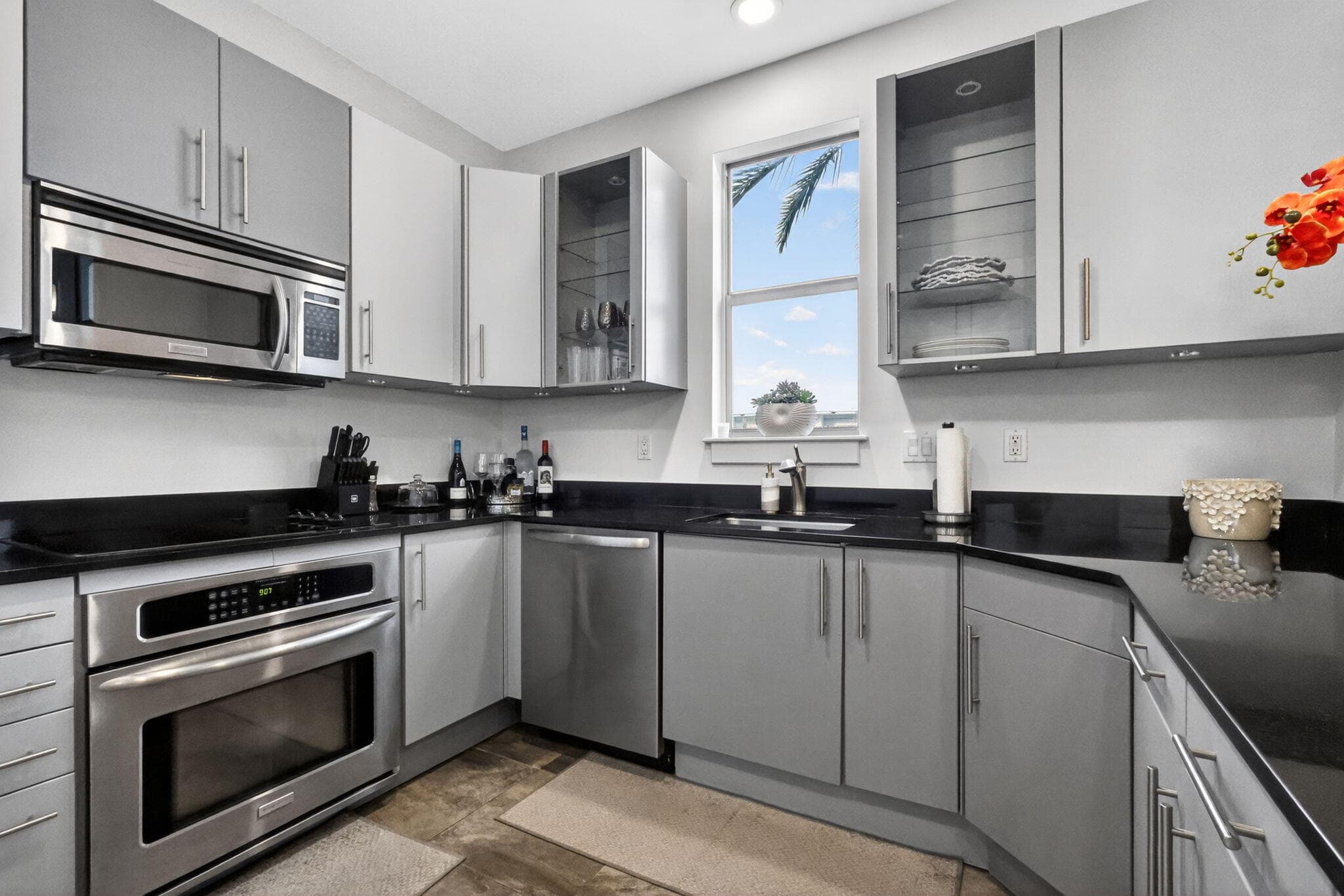 365 SE 6th Avenue 309, Delray Beach, FL 33483 — photo 10 of 28