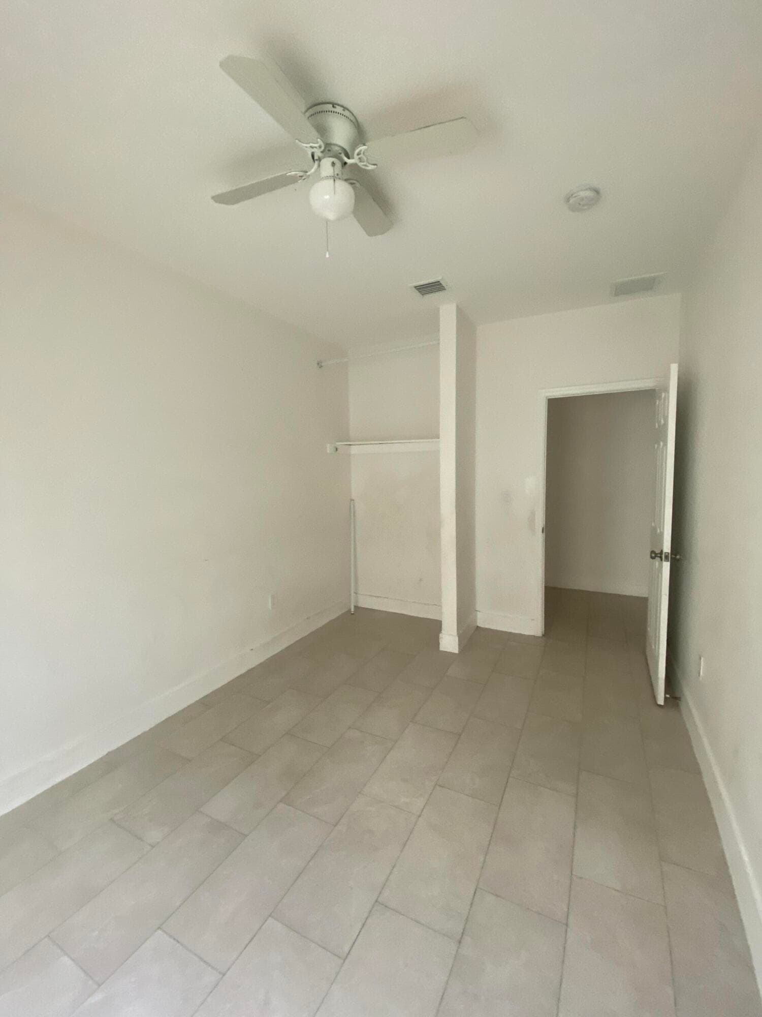 2604 NW 20th Street, Fort Lauderdale, FL 33311 — photo 10 of 17