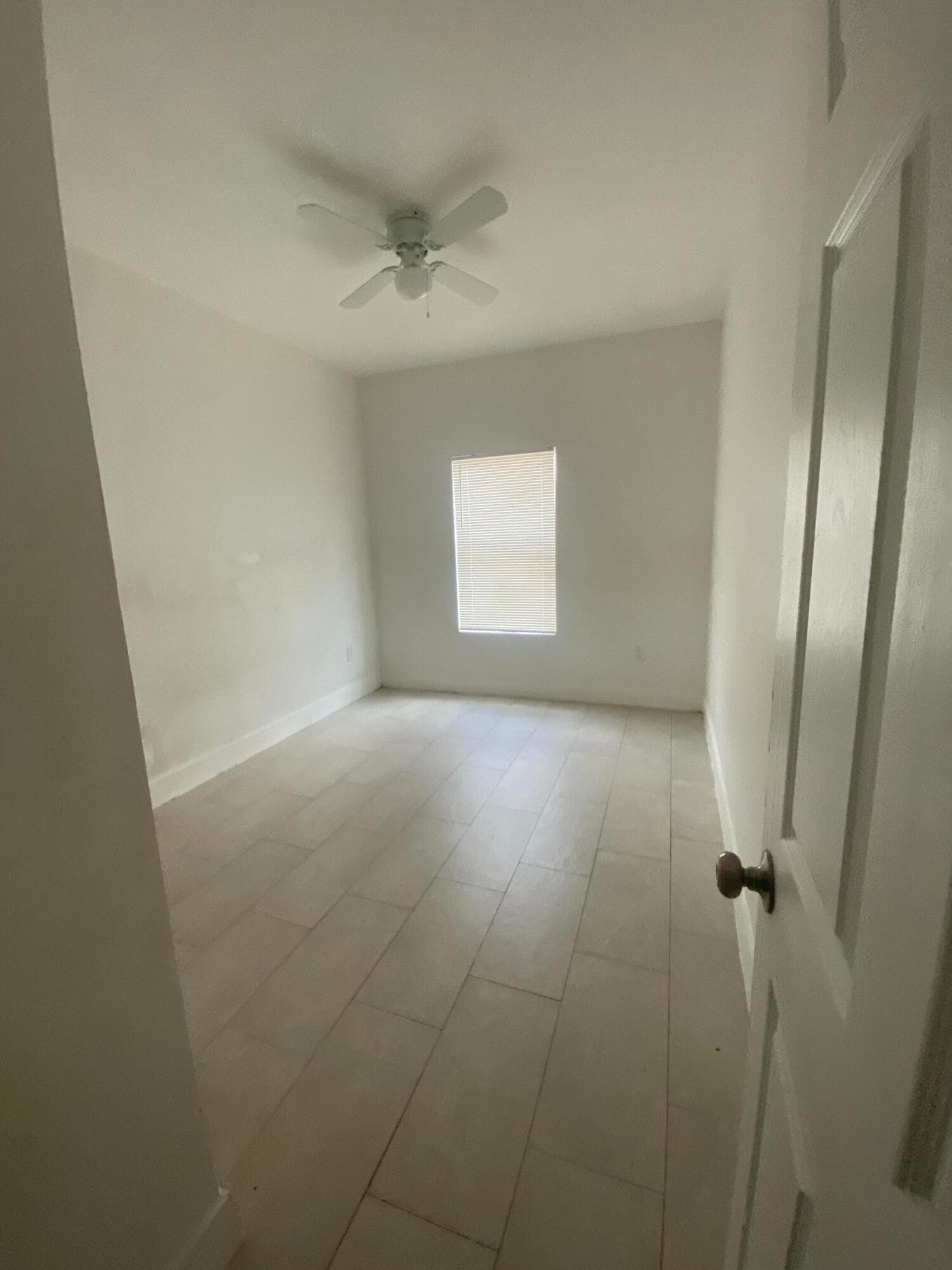 2604 NW 20th Street, Fort Lauderdale, FL 33311 — photo 7 of 17