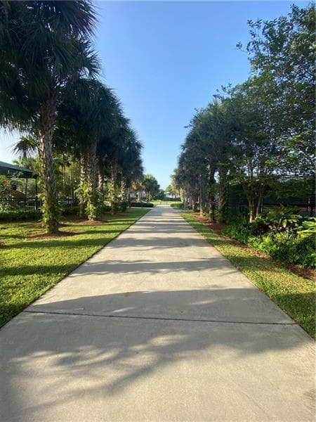 4031 N Cypress Drive 101, Pompano Beach, FL 33069 — photo 31 of 35