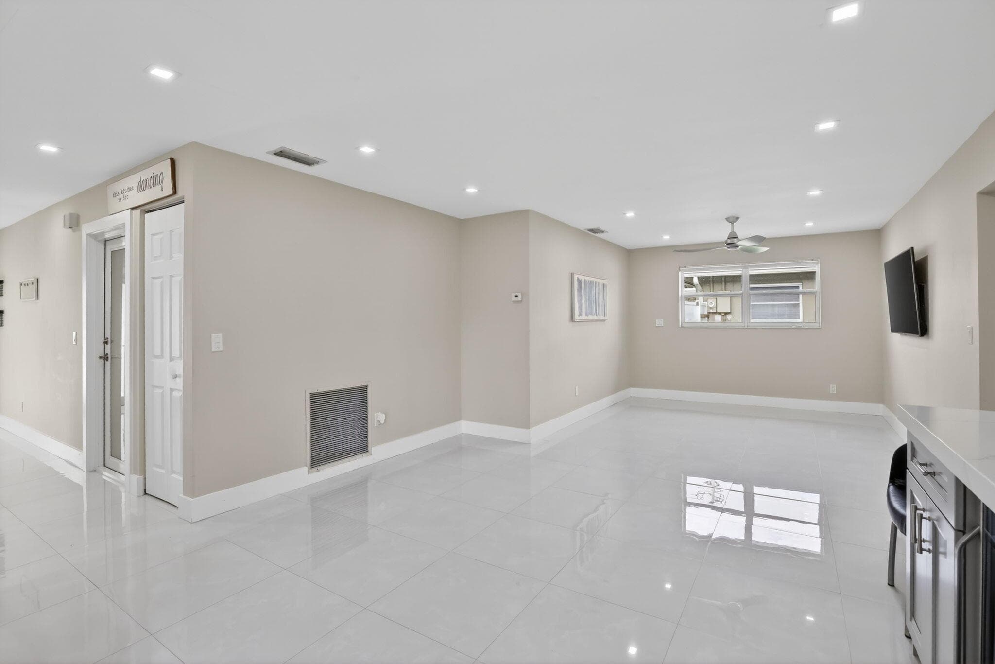 12411 SW 2nd Street, Plantation, FL 33325 — photo 25 of 54