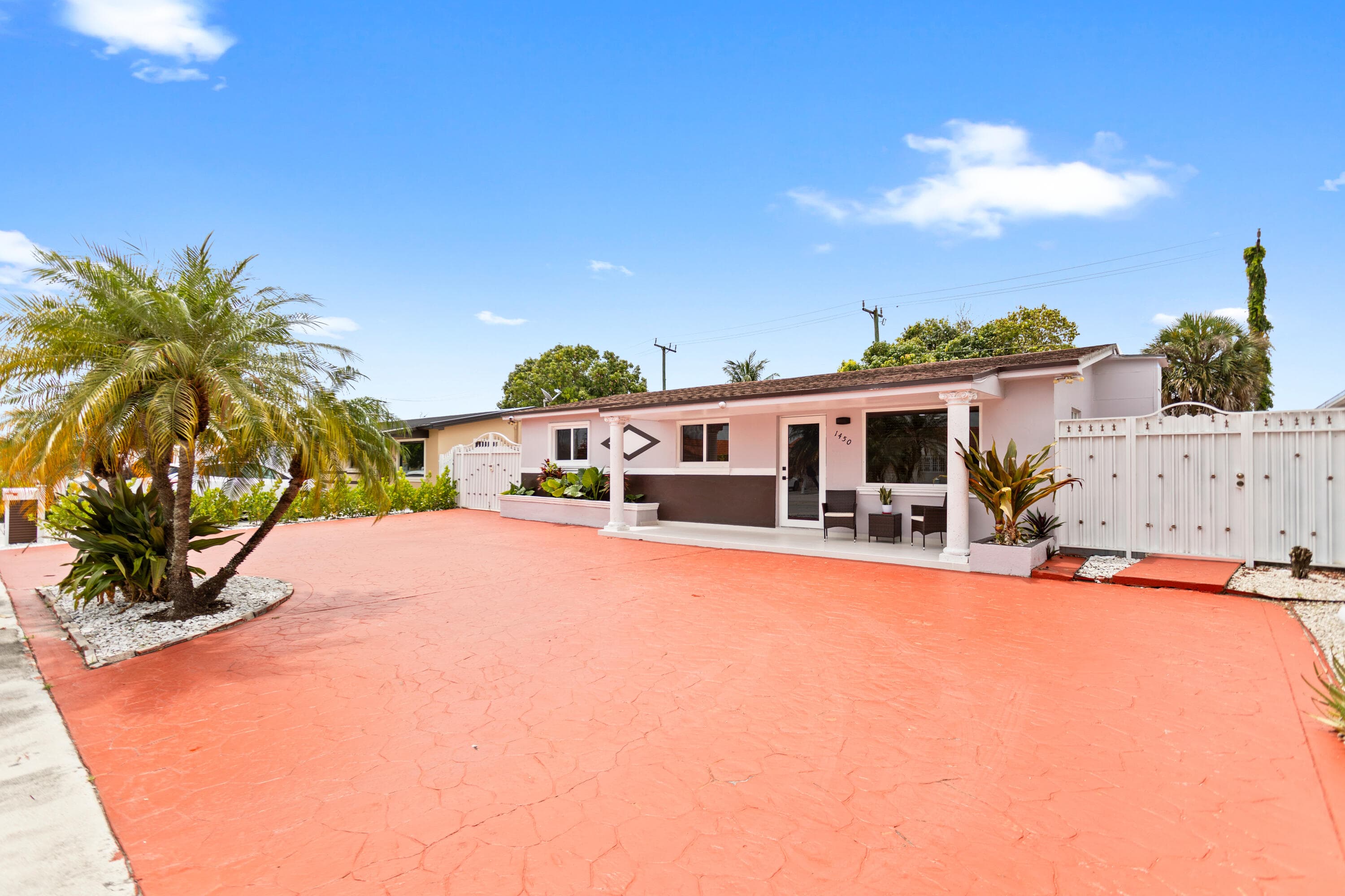 1450 W 37th Street, Hialeah, FL 33012 — photo 3 of 61