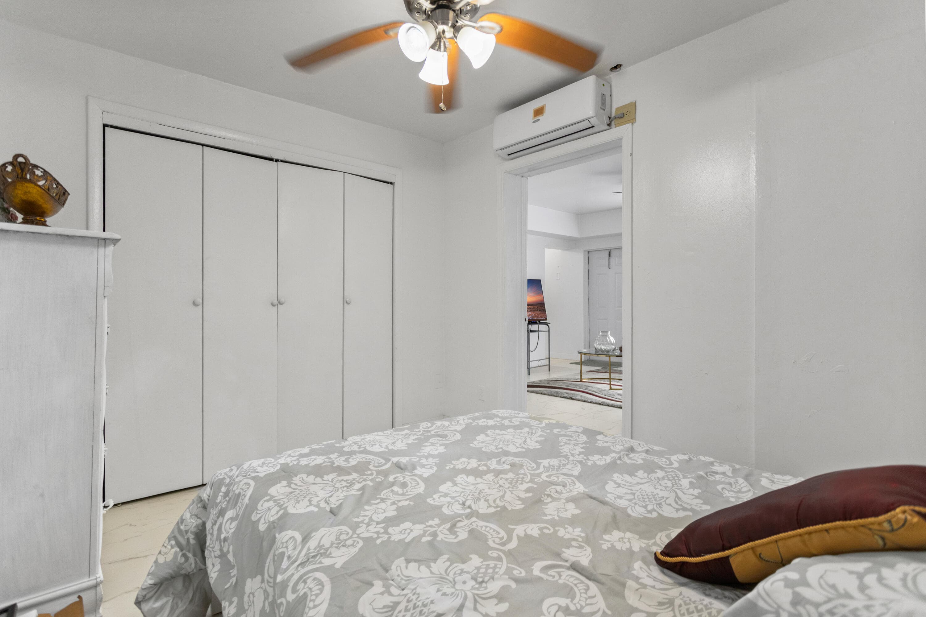 1450 W 37th Street, Hialeah, FL 33012 — photo 36 of 61