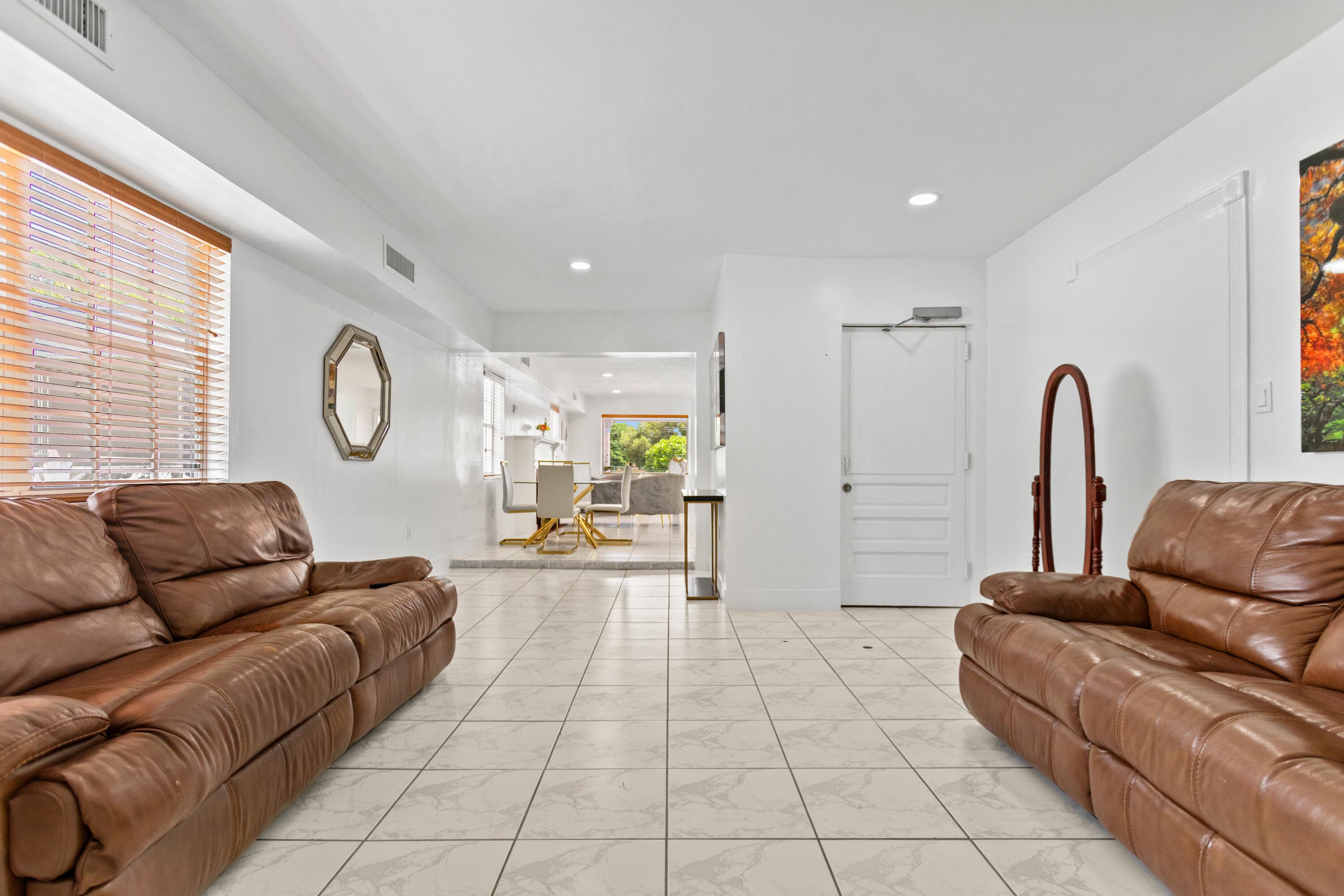 1450 W 37th Street, Hialeah, FL 33012 — photo 14 of 61