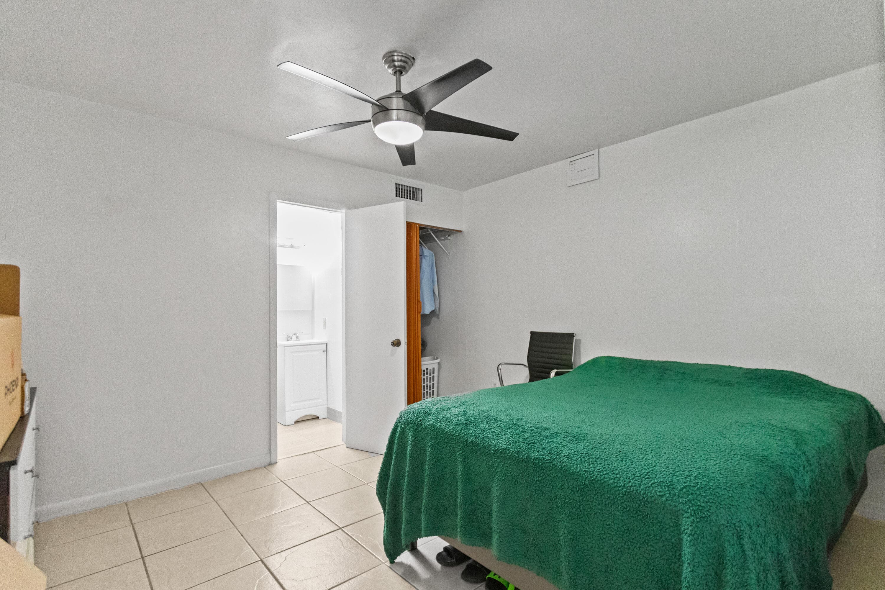 1450 W 37th Street, Hialeah, FL 33012 — photo 40 of 61