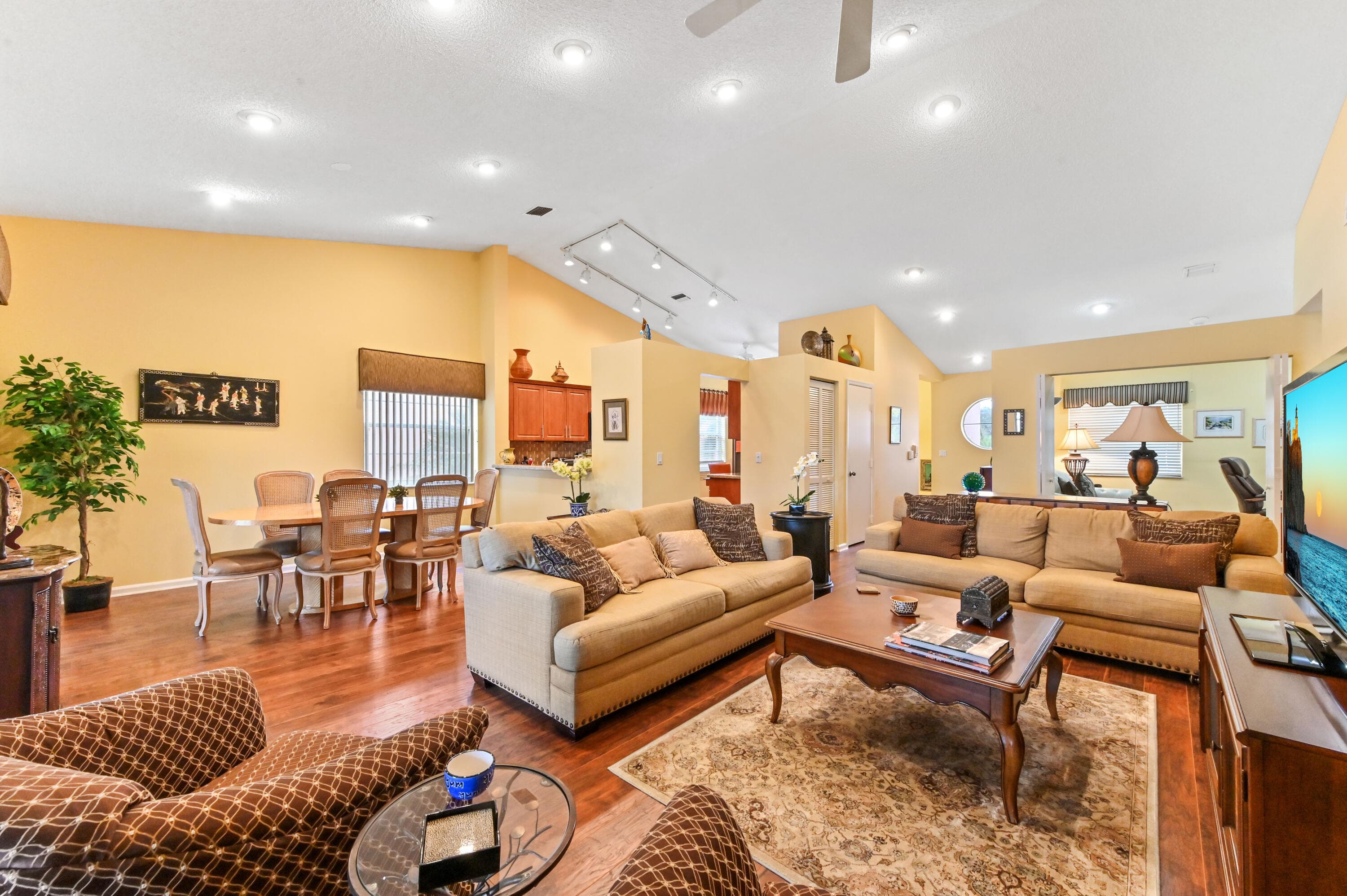 9553 Shadybrook Drive 202, Boynton Beach, FL 33437 — photo 6 of 104