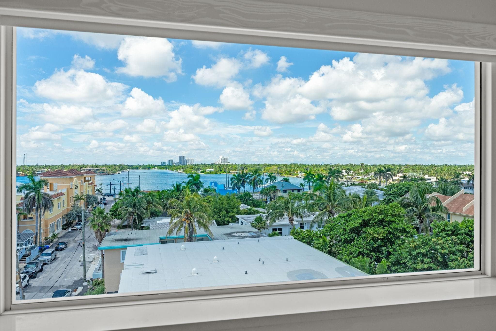 300 Oregon Street 501, Hollywood, FL 33019 — photo 24 of 40