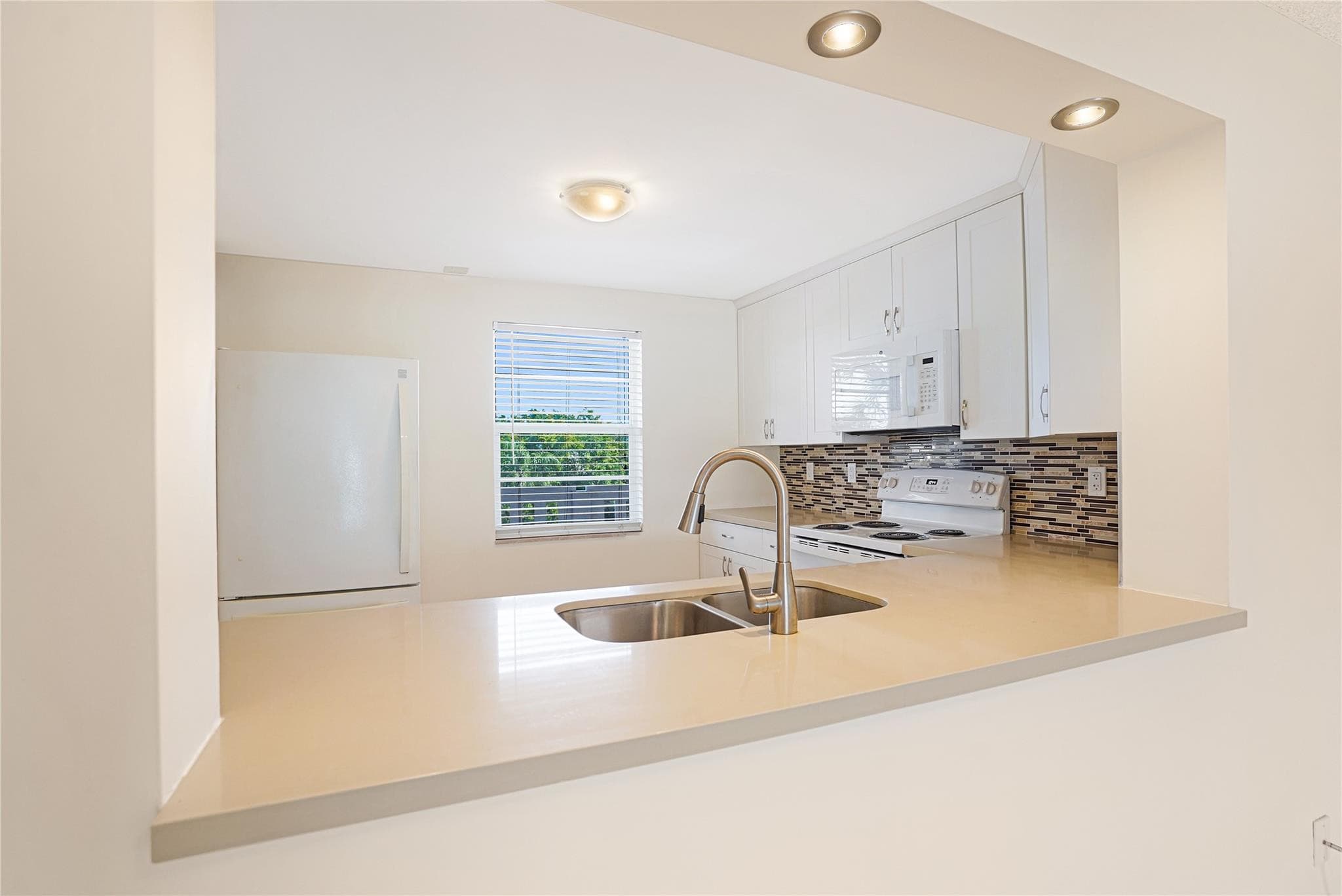 111 SE 3rd Avenue 306, Dania Beach, FL 33004 — photo 10 of 43