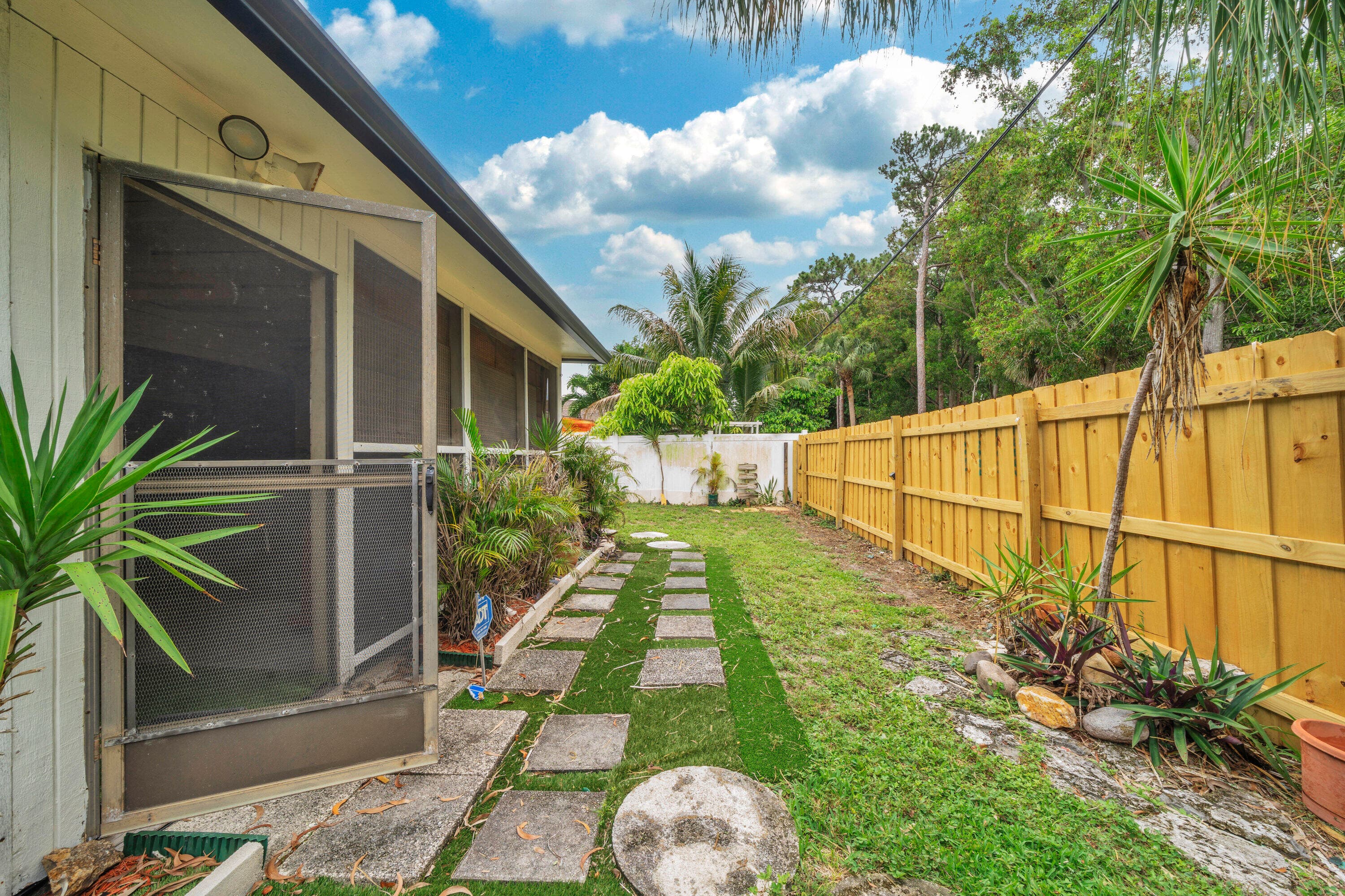 6062 Bania Wood Circle, Atlantis, FL 33462 — photo 15 of 63