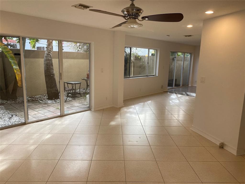 101 SE 15th Avenue E, Fort Lauderdale, FL 33301 — photo 7 of 20
