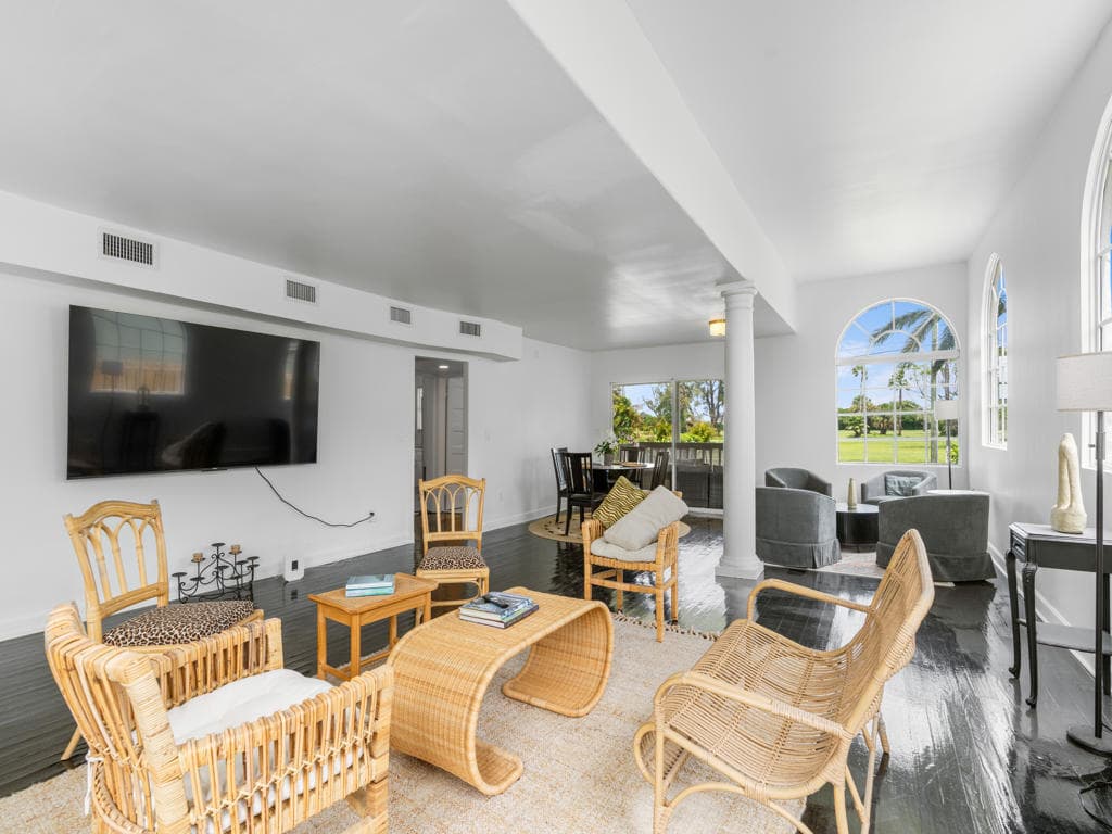422 N Lakeside Drive, Lake Worth Beach, FL 33460 — photo 7 of 54