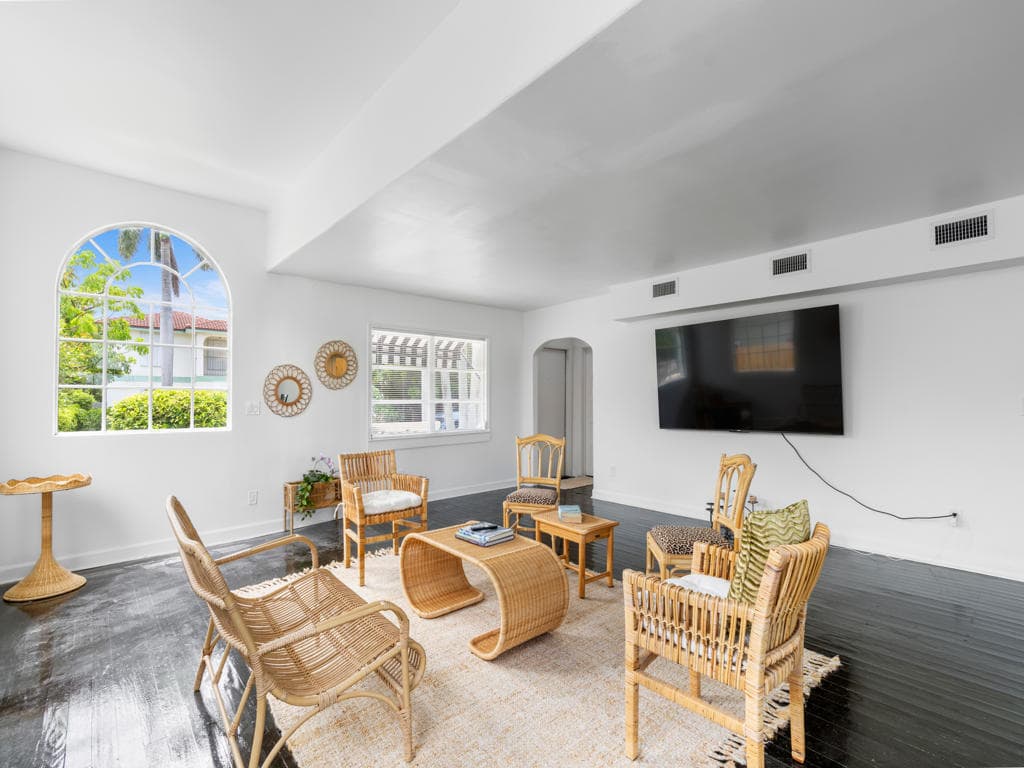 422 N Lakeside Drive, Lake Worth Beach, FL 33460 — photo 44 of 54