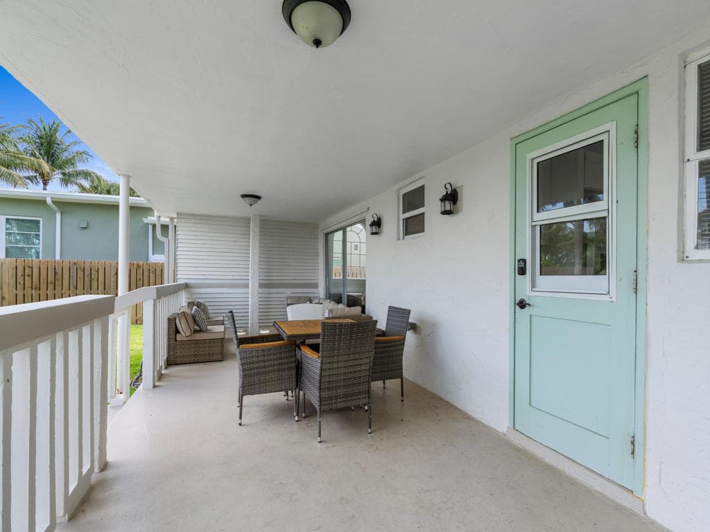 422 N Lakeside Drive, Lake Worth Beach, FL 33460 — photo 48 of 54