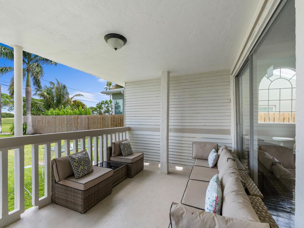 422 N Lakeside Drive, Lake Worth Beach, FL 33460 — photo 49 of 54