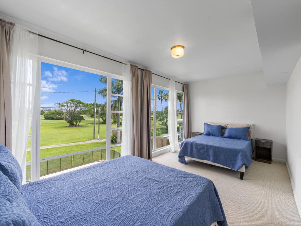 422 N Lakeside Drive, Lake Worth Beach, FL 33460 — photo 23 of 54