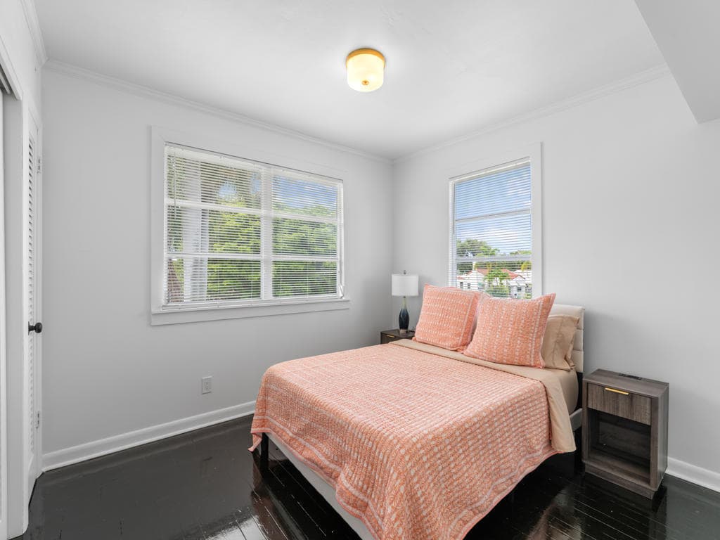 422 N Lakeside Drive, Lake Worth Beach, FL 33460 — photo 33 of 54