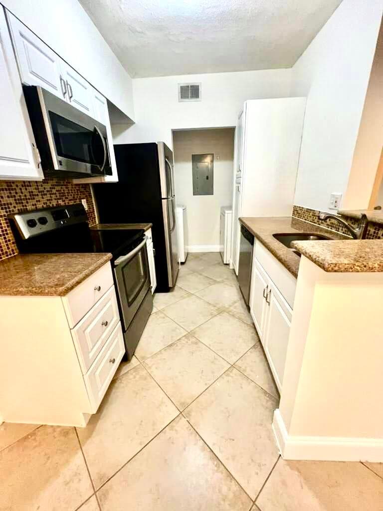 10354 Fox Trail Road S 1501, West Palm Beach, FL 33411 — photo 8 of 13